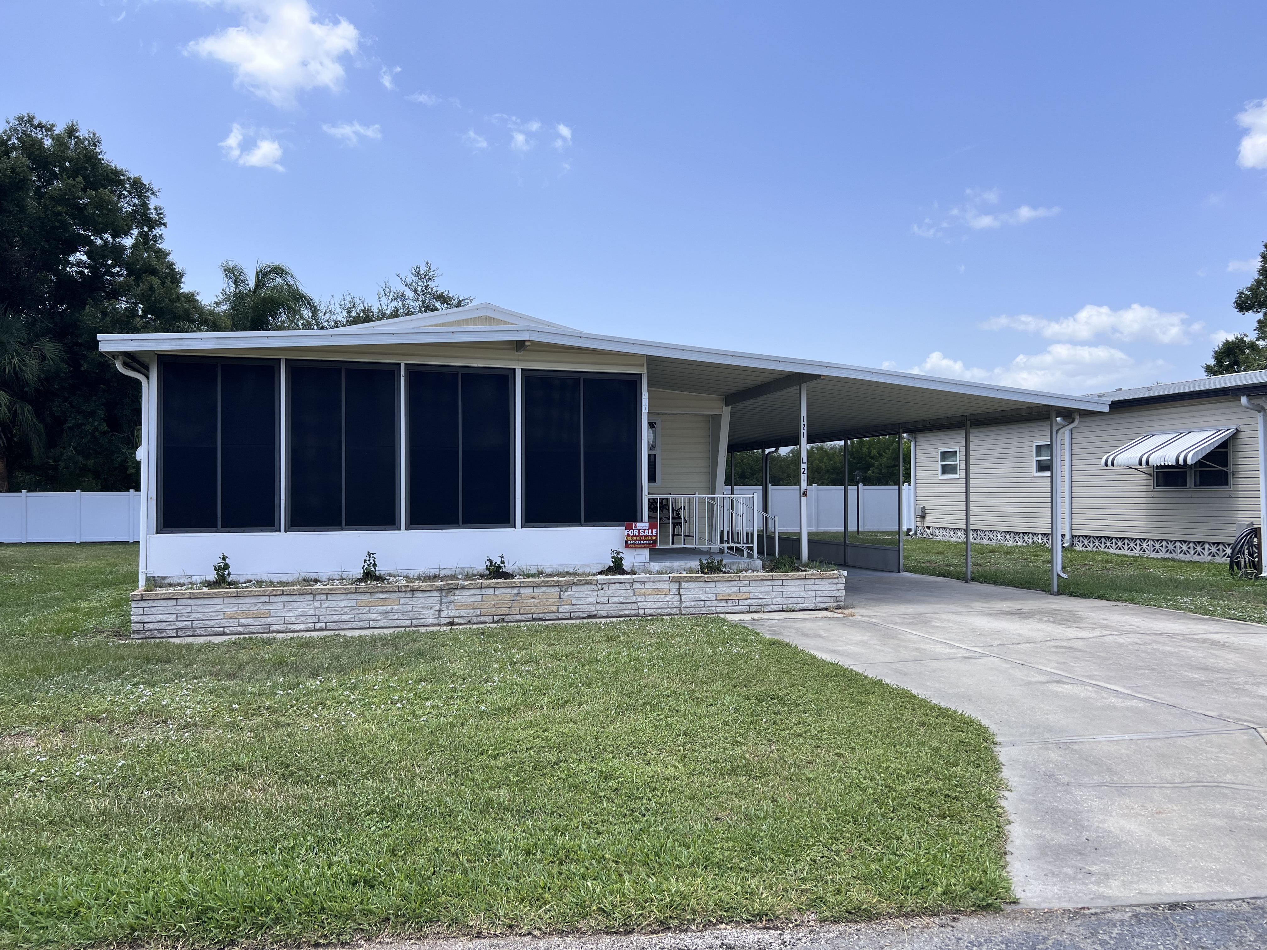 6515 15th St E, Lot L21, Sarasota, Florida 34243, 2 Bedrooms Bedrooms, ,2 BathroomsBathrooms,55-Plus Mobile Home,For Sale,15th St E, Lot L21,2787