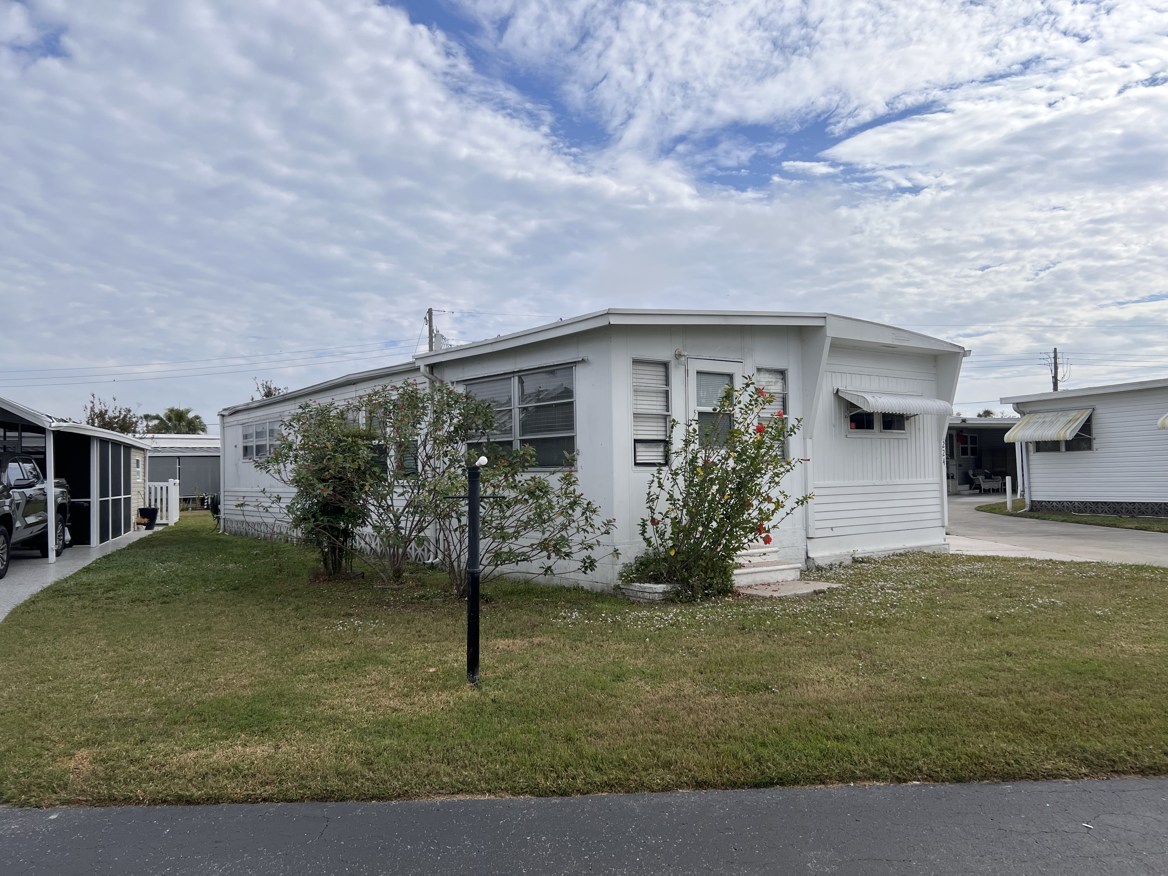 3901 Bahia Vista St, Lot 224, Sarasota, Florida 34234, 2 Bedrooms Bedrooms, ,1.5 BathroomsBathrooms,55-Plus Mobile Home,For Sale,Bahia Vista St, Lot 224,3227