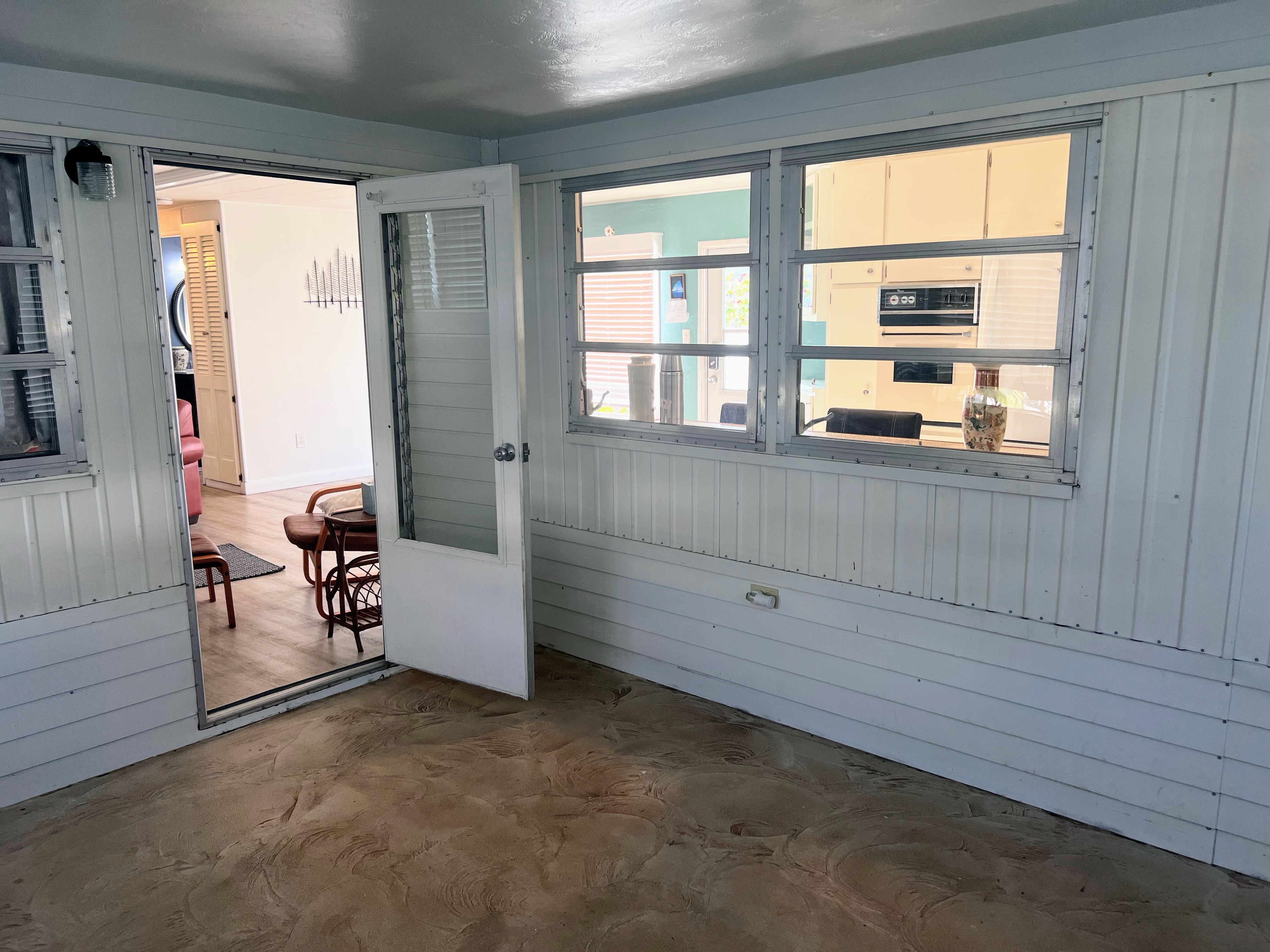 3901 Bahia Vista St, Lot 224, Sarasota, Florida 34234, 2 Bedrooms Bedrooms, ,1.5 BathroomsBathrooms,55-Plus Mobile Home,For Sale,Bahia Vista St, Lot 224,3227