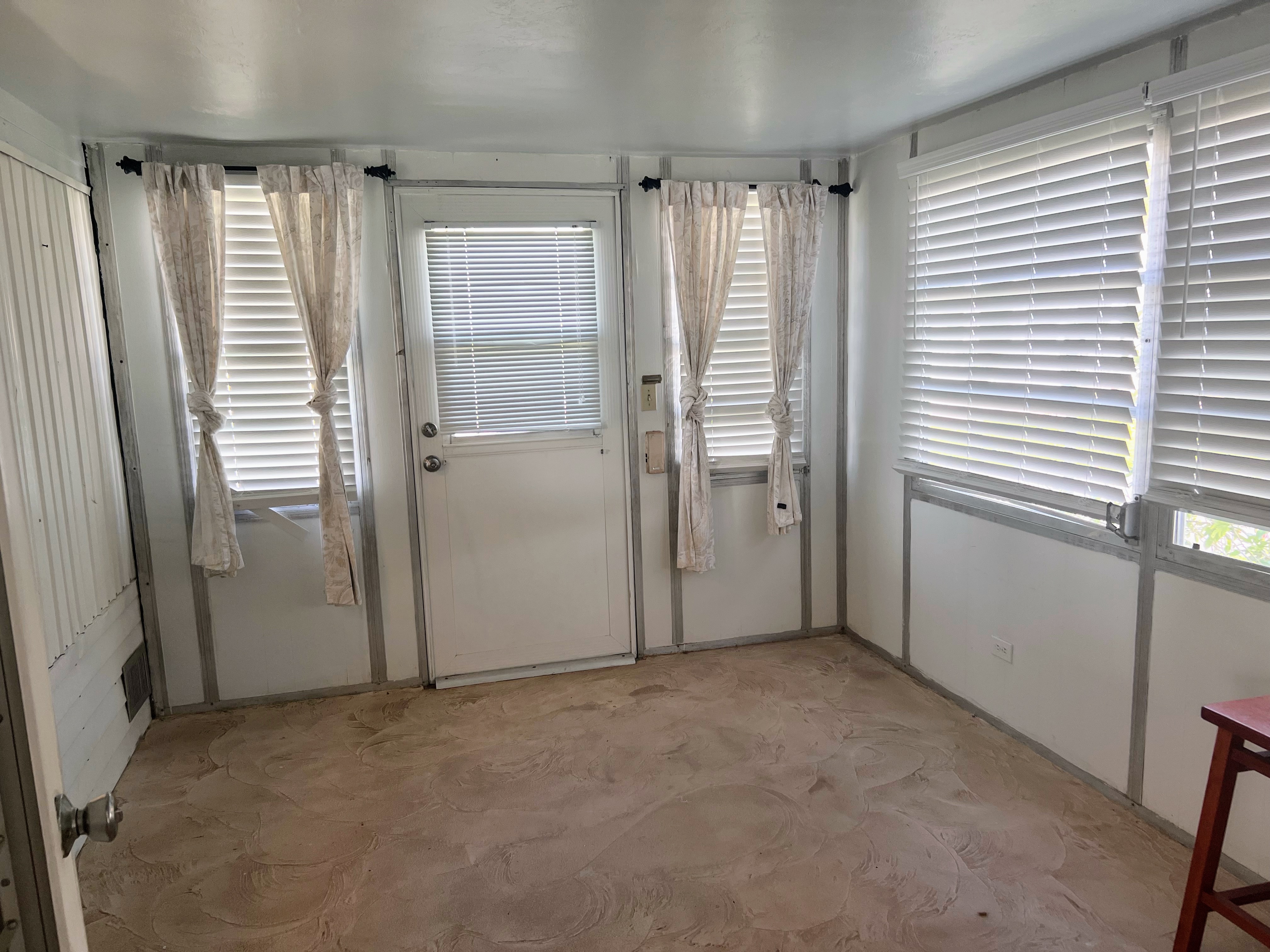 3901 Bahia Vista St, Lot 224, Sarasota, Florida 34234, 2 Bedrooms Bedrooms, ,1.5 BathroomsBathrooms,55-Plus Mobile Home,For Sale,Bahia Vista St, Lot 224,3227