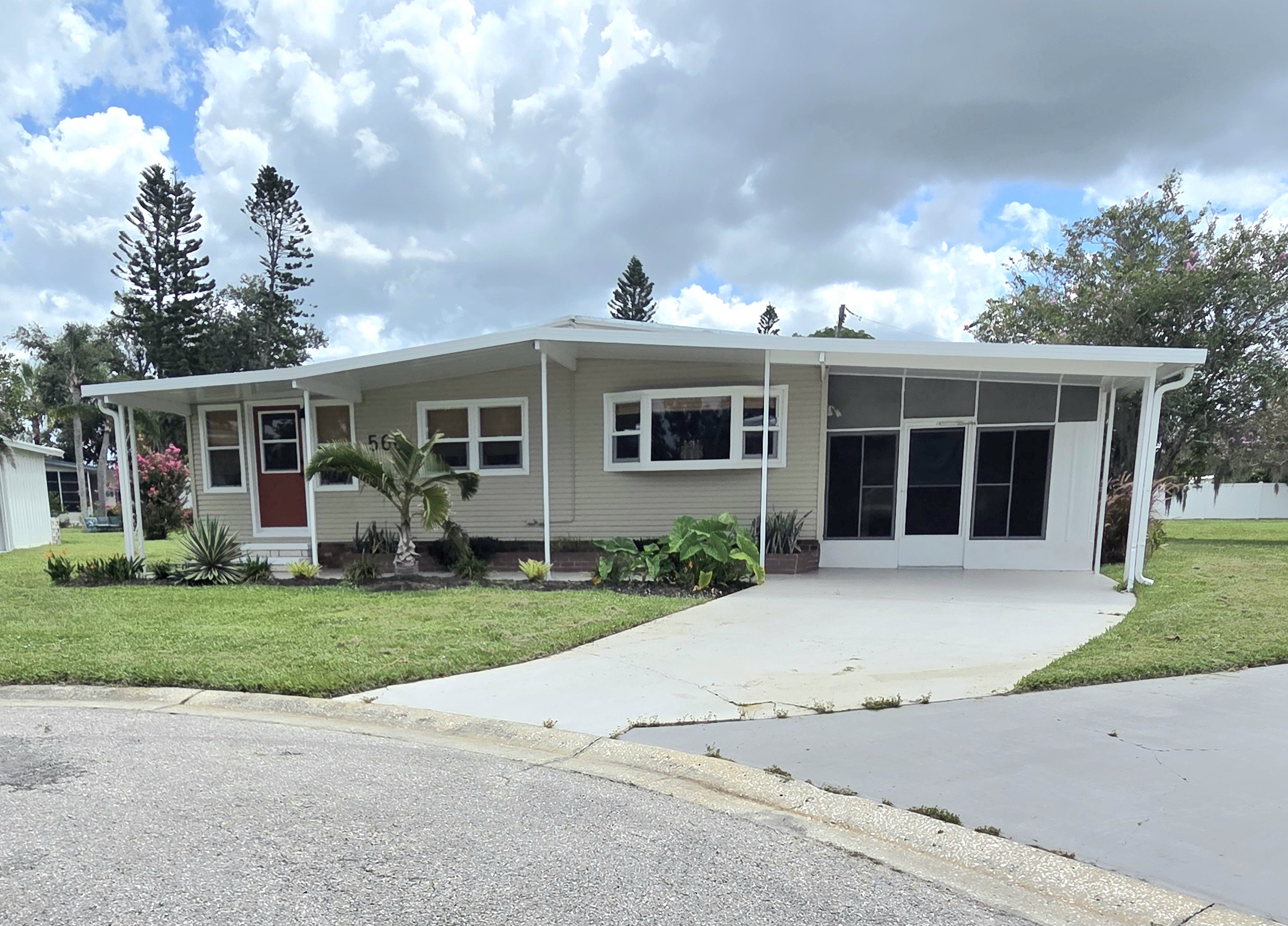566 Montego Lane South, Ellenton, Florida 34222, 2 Bedrooms Bedrooms, ,2 BathroomsBathrooms,55-Plus Mobile Home,For Sale,Montego Lane South,3238