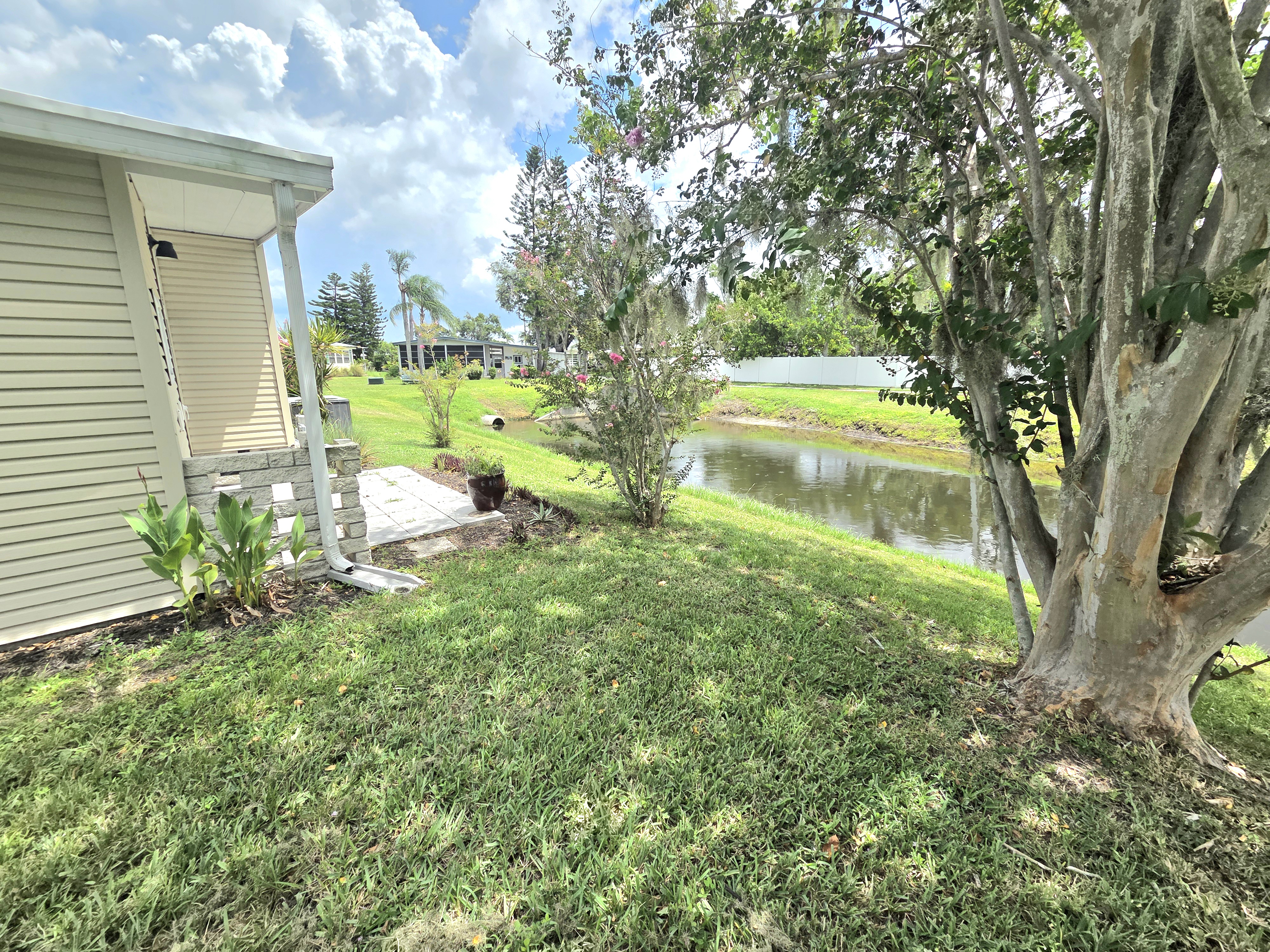 566 Montego Lane South, Ellenton, Florida 34222, 2 Bedrooms Bedrooms, ,2 BathroomsBathrooms,55-Plus Mobile Home,For Sale,Montego Lane South,3238