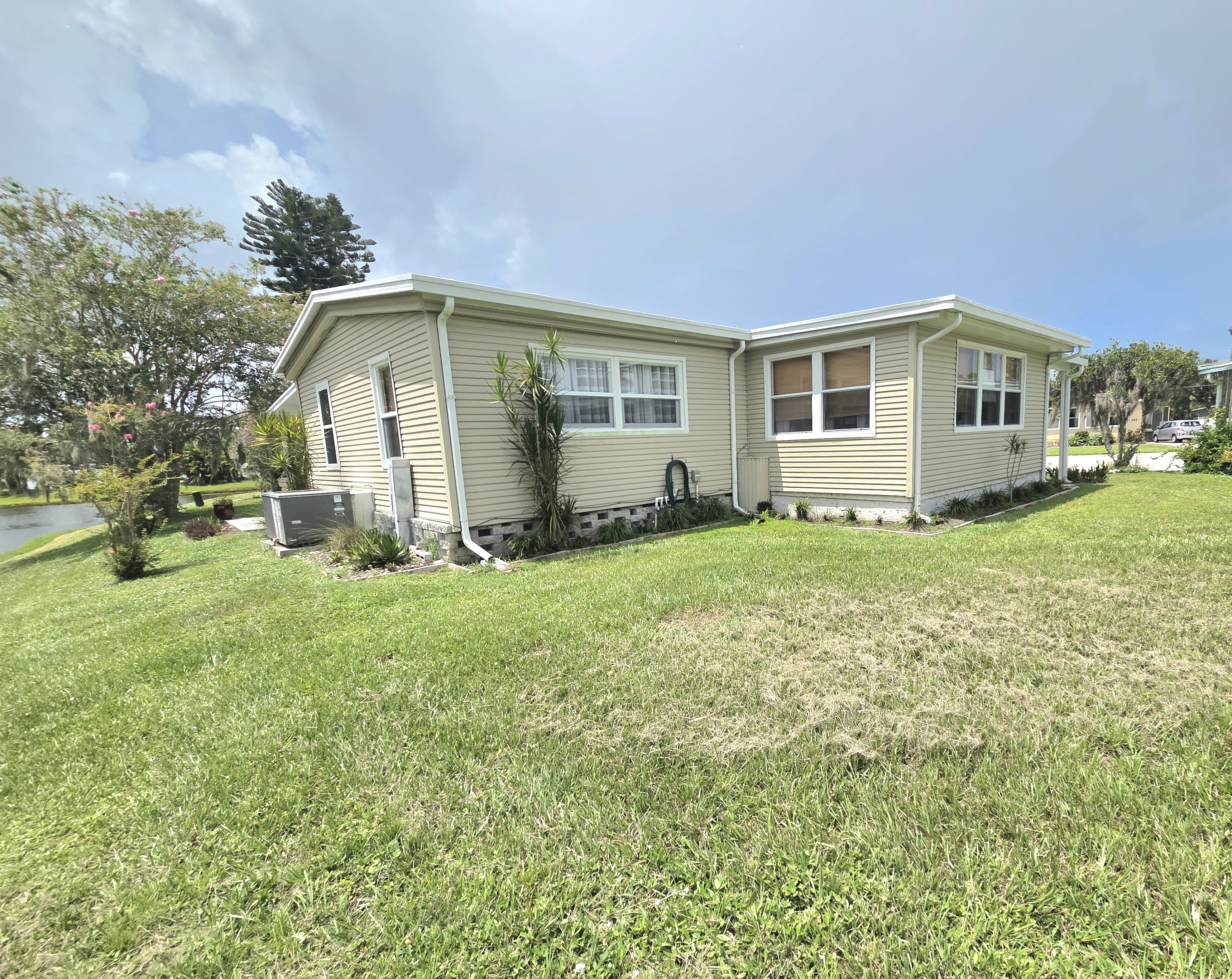 566 Montego Lane South, Ellenton, Florida 34222, 2 Bedrooms Bedrooms, ,2 BathroomsBathrooms,55-Plus Mobile Home,For Sale,Montego Lane South,3238