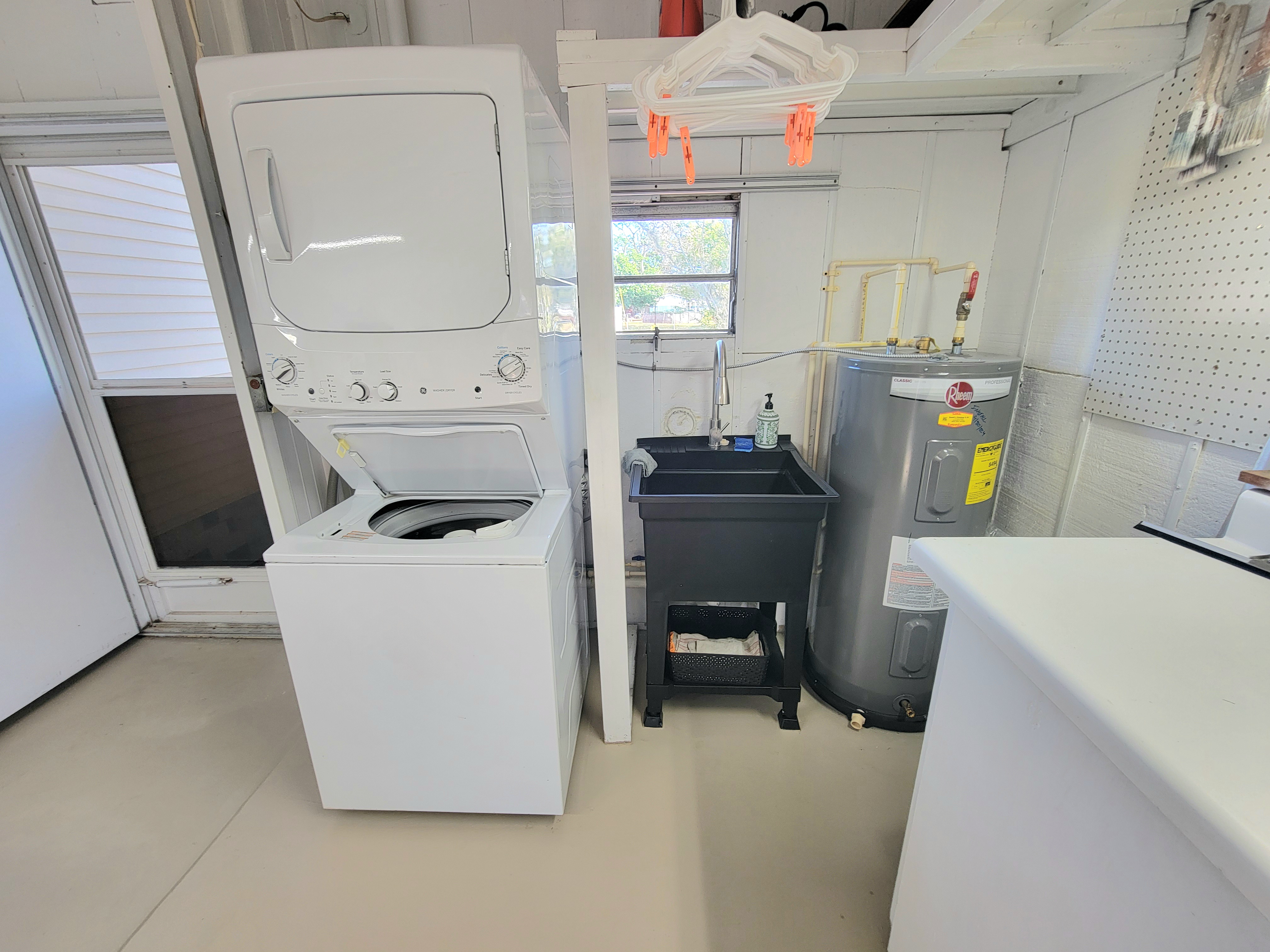 566 Montego Lane South, Ellenton, Florida 34222, 2 Bedrooms Bedrooms, ,2 BathroomsBathrooms,55-Plus Mobile Home,For Sale,Montego Lane South,3238