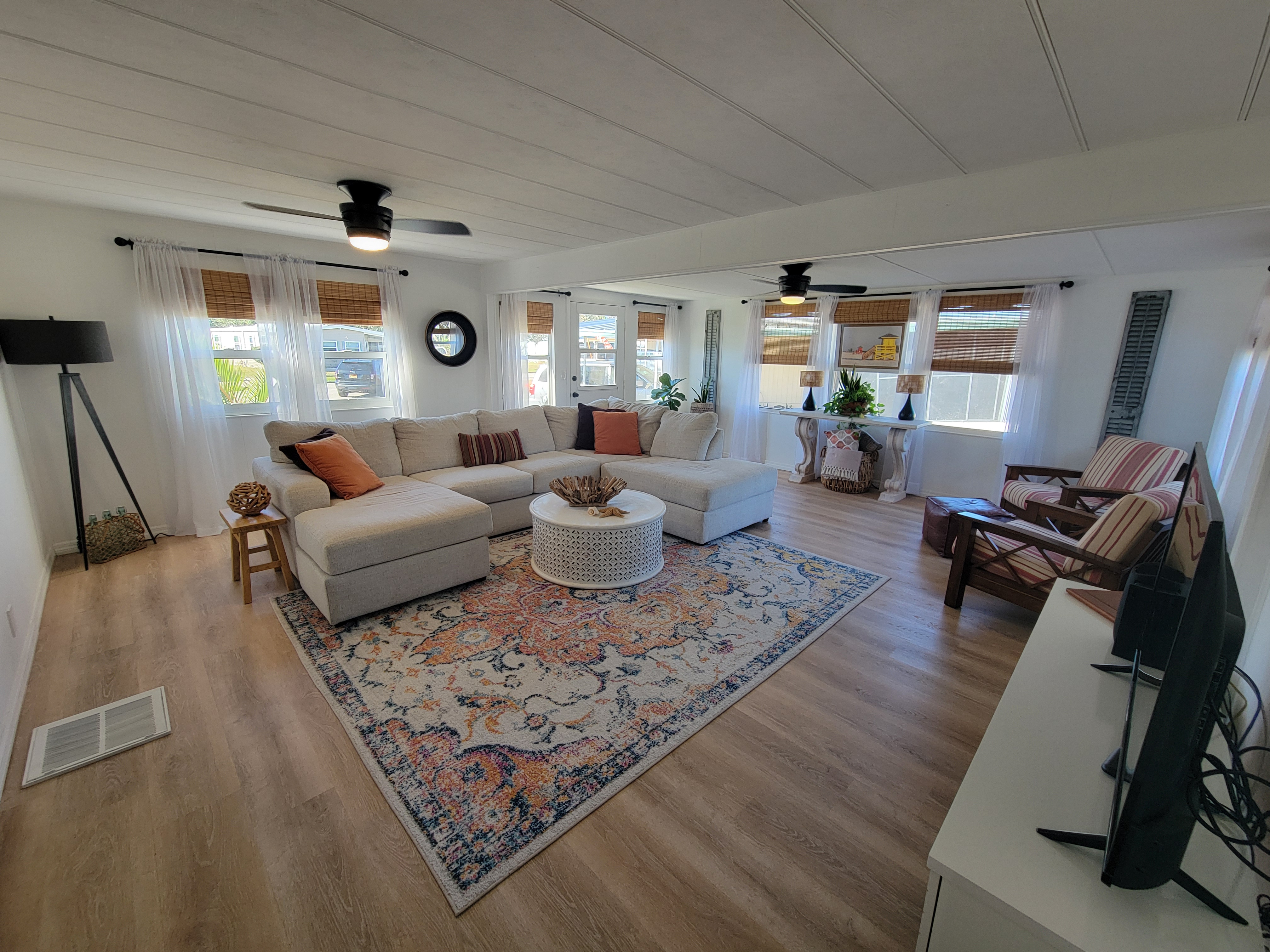 566 Montego Lane South, Ellenton, Florida 34222, 2 Bedrooms Bedrooms, ,2 BathroomsBathrooms,55-Plus Mobile Home,For Sale,Montego Lane South,3238