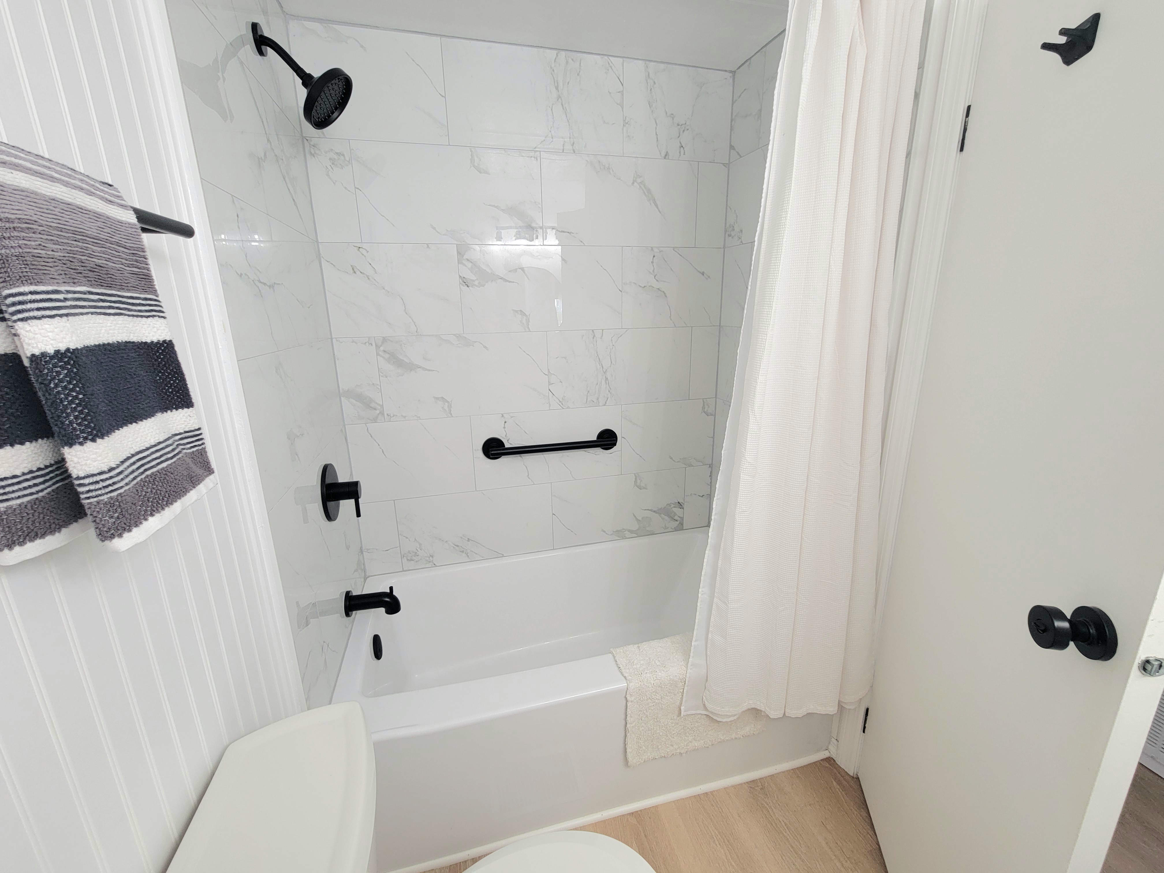 566 Montego Lane South, Ellenton, Florida 34222, 2 Bedrooms Bedrooms, ,2 BathroomsBathrooms,55-Plus Mobile Home,For Sale,Montego Lane South,3238