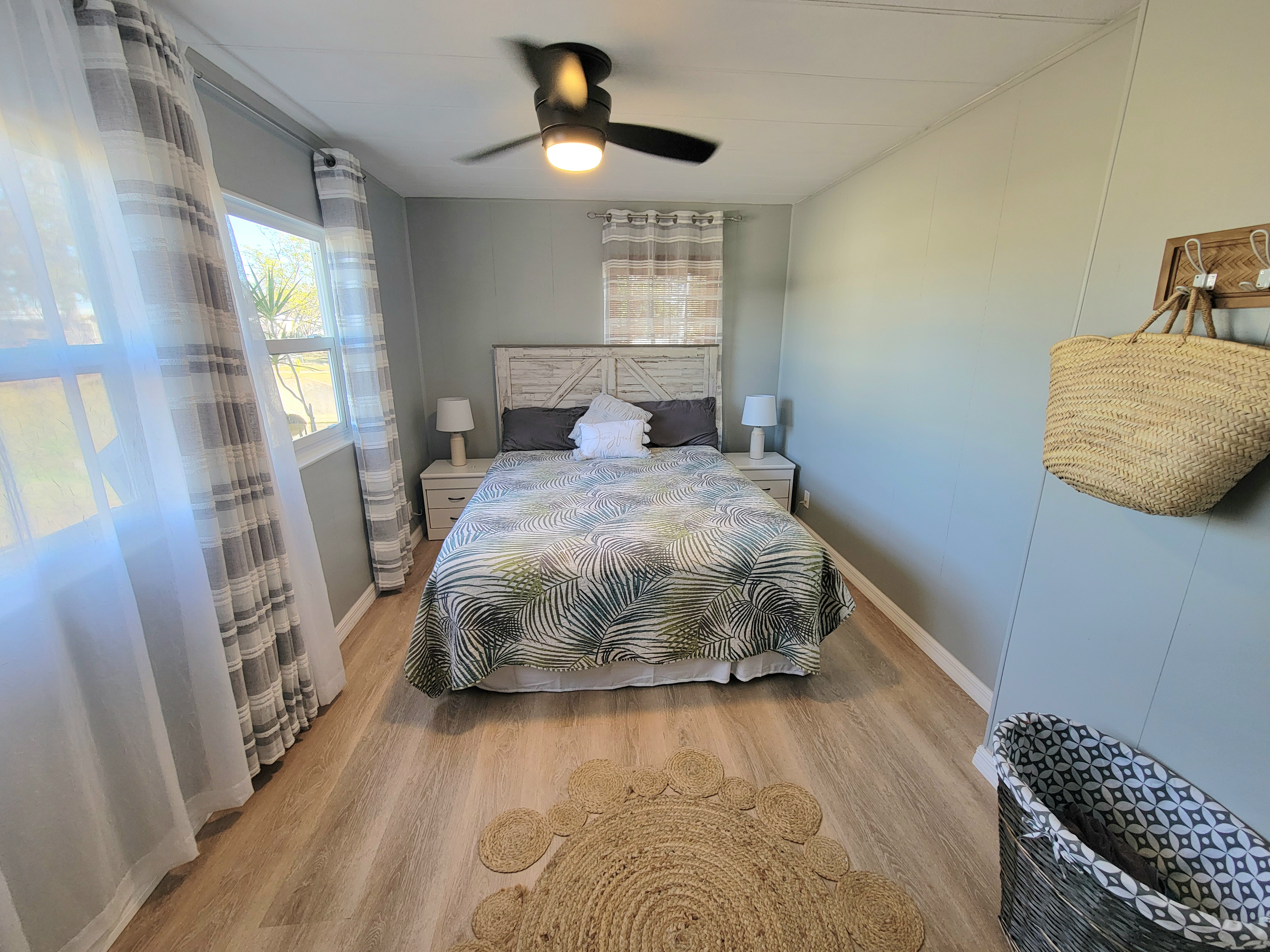 566 Montego Lane South, Ellenton, Florida 34222, 2 Bedrooms Bedrooms, ,2 BathroomsBathrooms,55-Plus Mobile Home,For Sale,Montego Lane South,3238