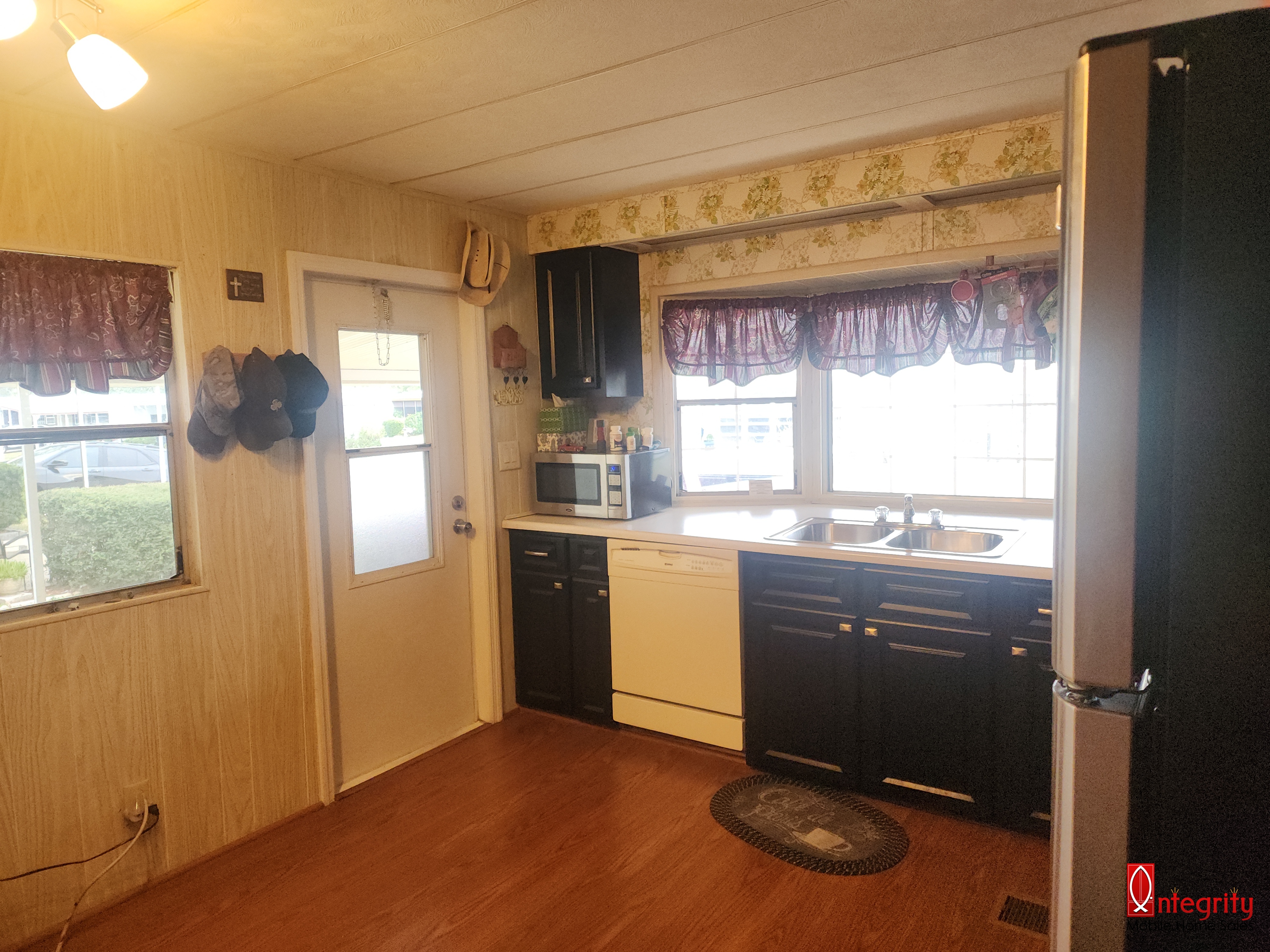 464 Sunset Circle South, Ellenton, Florida 34222, 2 Bedrooms Bedrooms, ,2 BathroomsBathrooms,55-Plus Mobile Home,For Sale,Sunset Circle South,3335