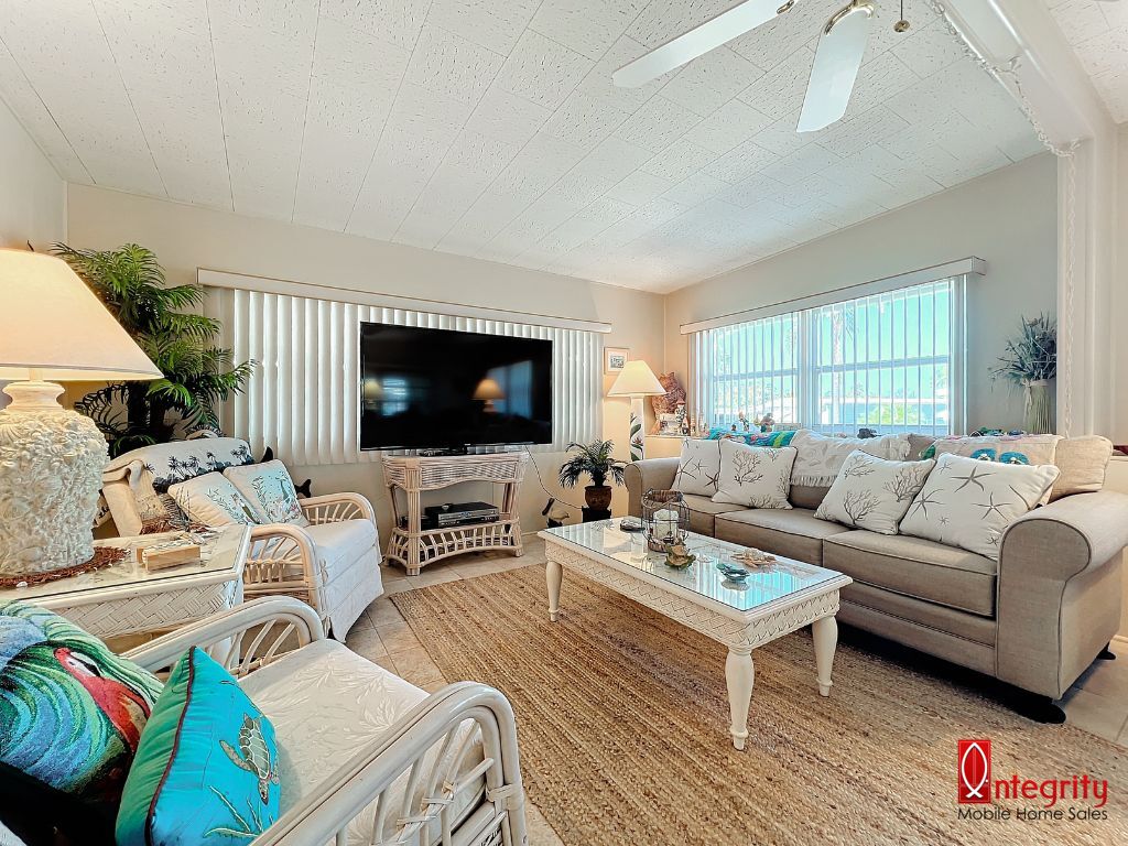 508 44th Avenue East, Lot H36, Bradenton, Florida 34203, 2 Bedrooms Bedrooms, ,2 BathroomsBathrooms,55-Plus Mobile Home,For Sale,44th Avenue East, Lot H36,3376