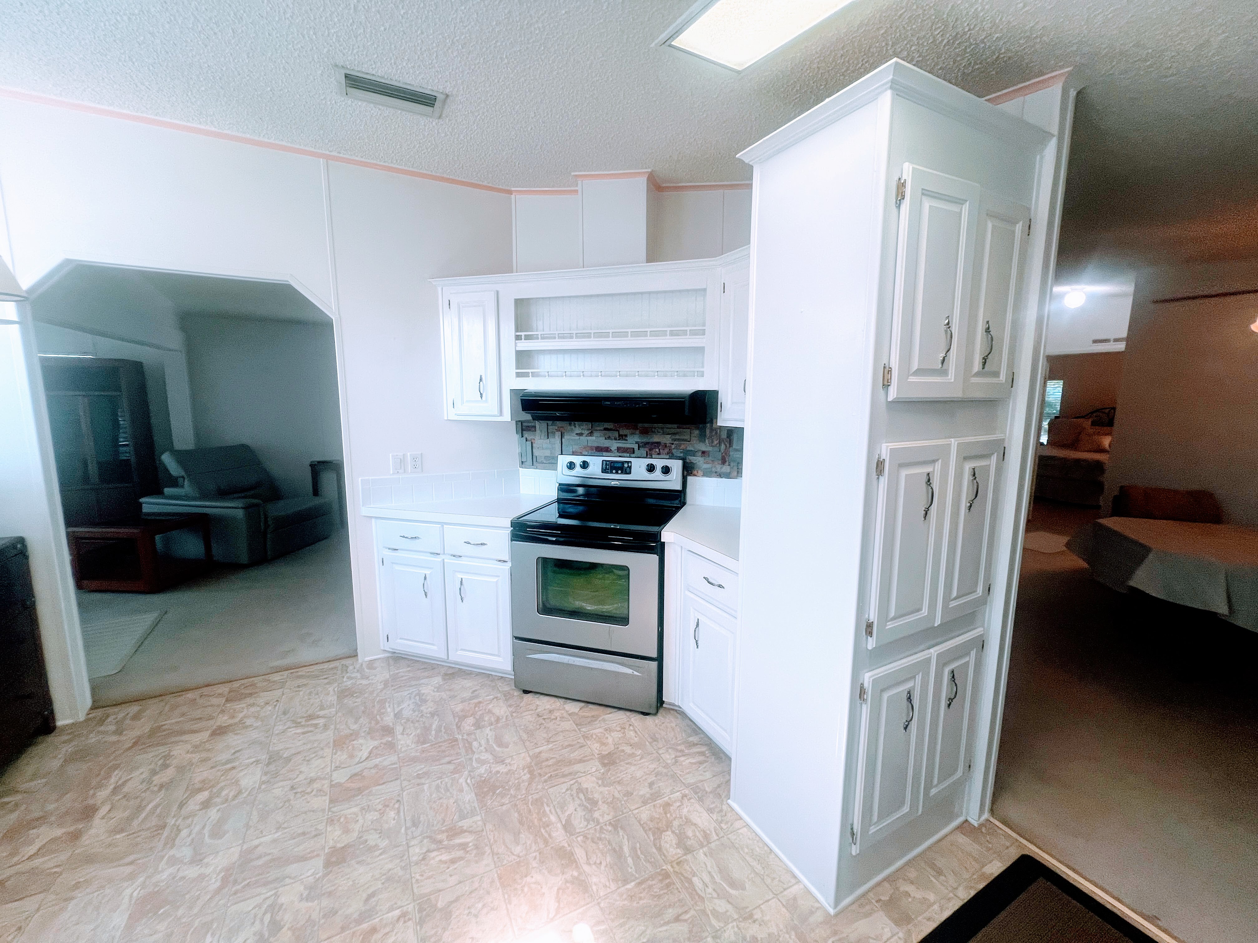 14300 66th St N, Lot 421, Clearwater, Florida 33764, 2 Bedrooms Bedrooms, ,2 BathroomsBathrooms,55-Plus Mobile Home,For Sale,66th St N, Lot 421,3380