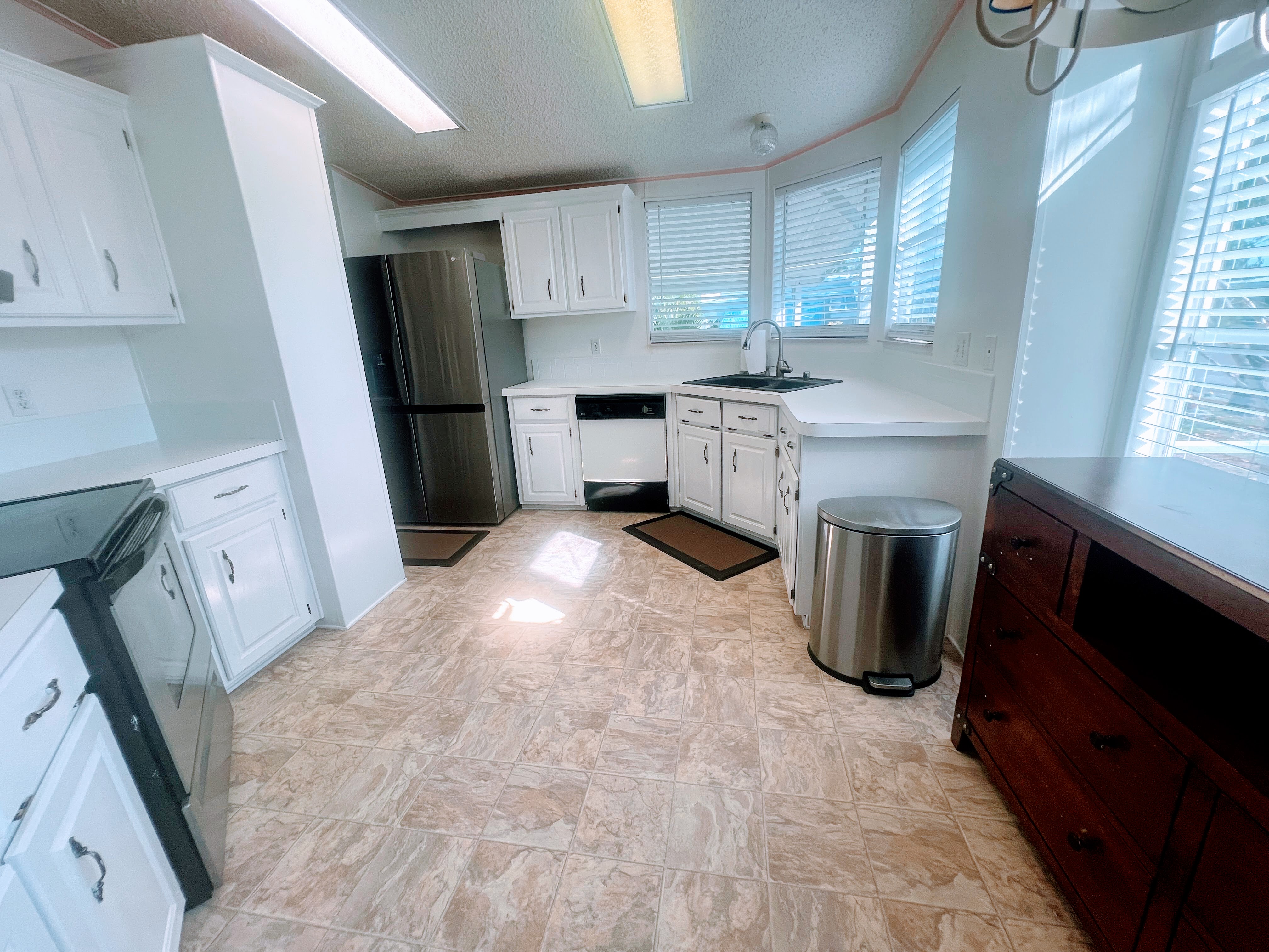 14300 66th St N, Lot 421, Clearwater, Florida 33764, 2 Bedrooms Bedrooms, ,2 BathroomsBathrooms,55-Plus Mobile Home,For Sale,66th St N, Lot 421,3380