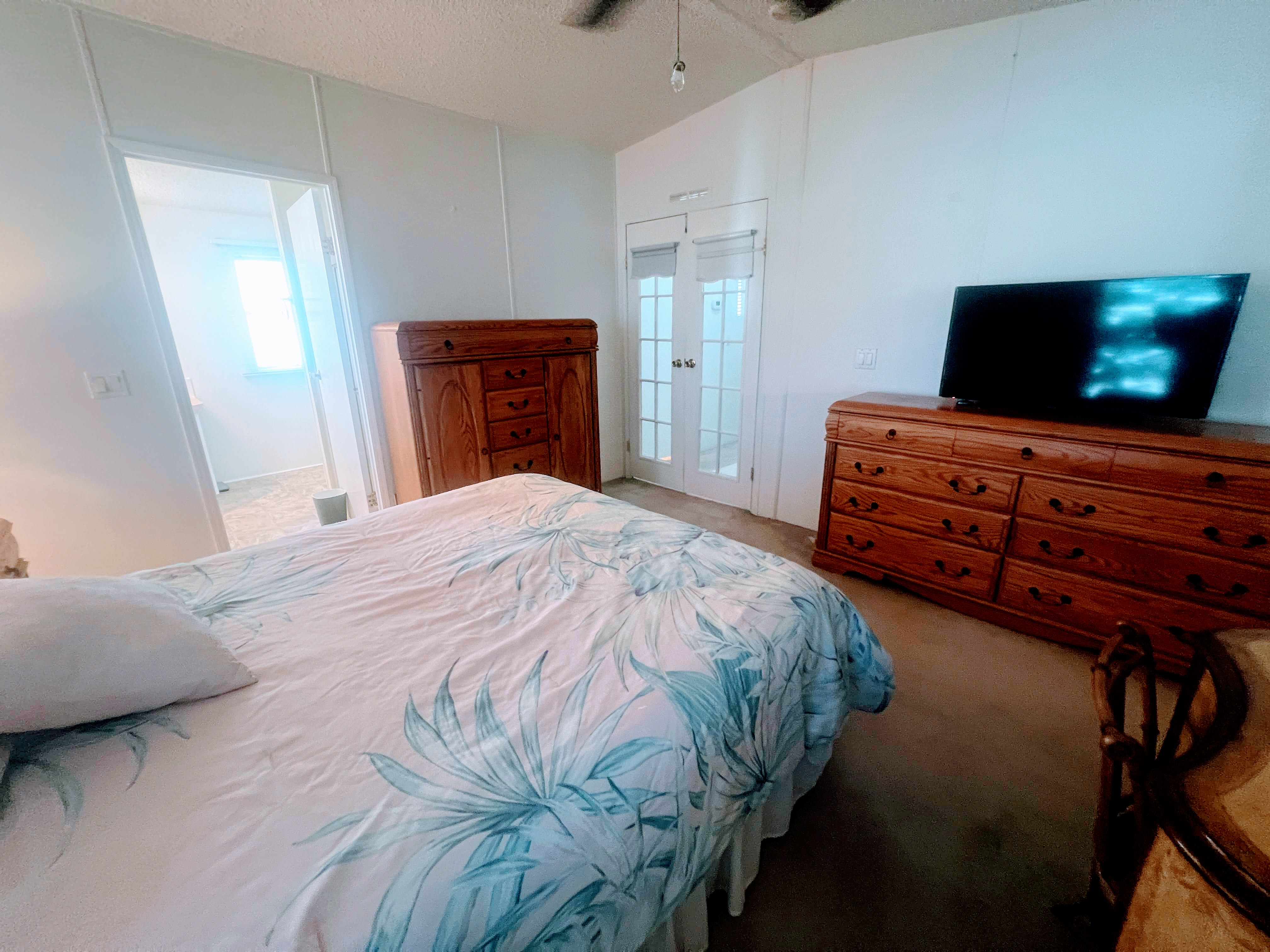 14300 66th St N, Lot 421, Clearwater, Florida 33764, 2 Bedrooms Bedrooms, ,2 BathroomsBathrooms,55-Plus Mobile Home,For Sale,66th St N, Lot 421,3380