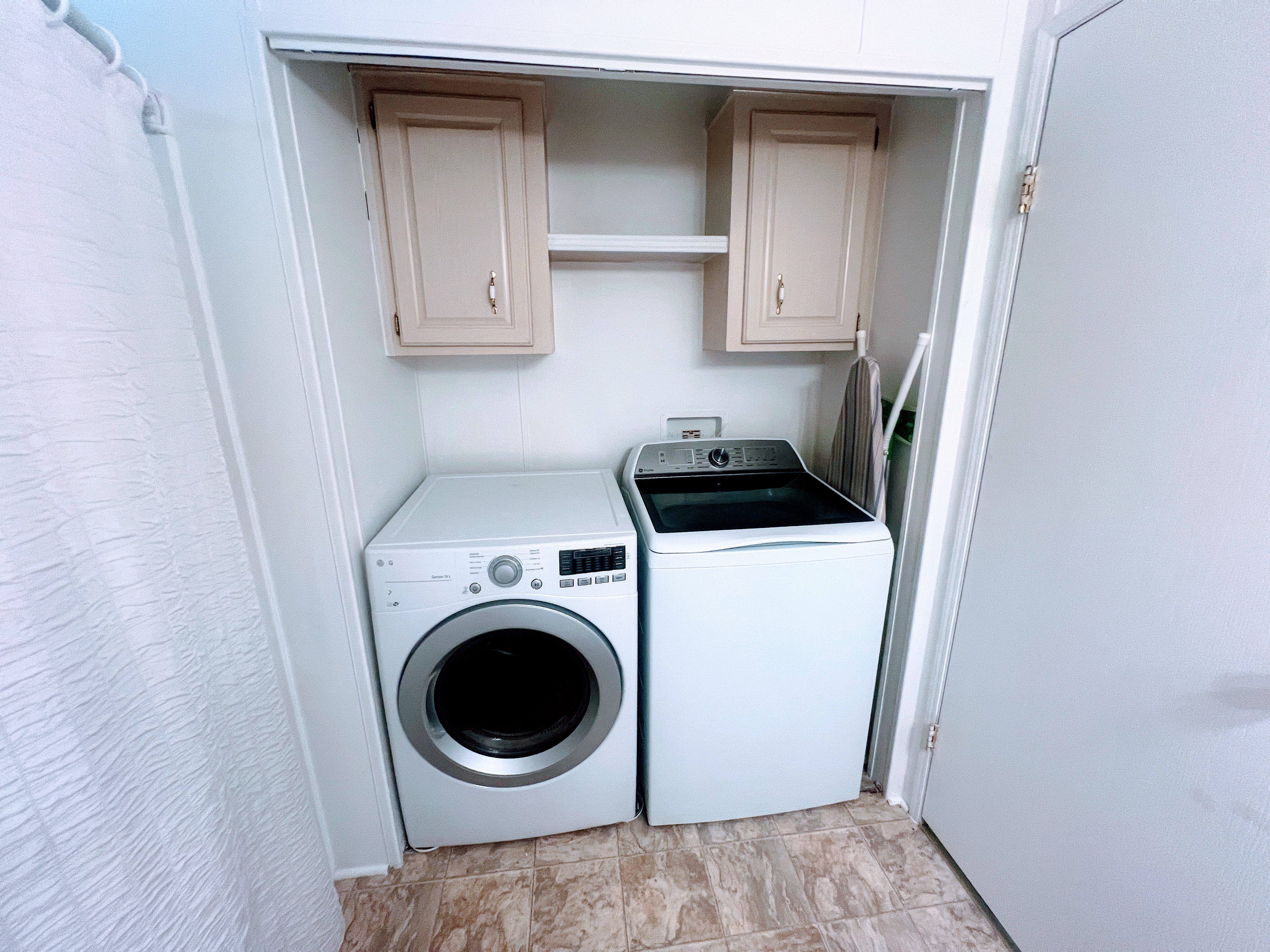 14300 66th St N, Lot 421, Clearwater, Florida 33764, 2 Bedrooms Bedrooms, ,2 BathroomsBathrooms,55-Plus Mobile Home,For Sale,66th St N, Lot 421,3380