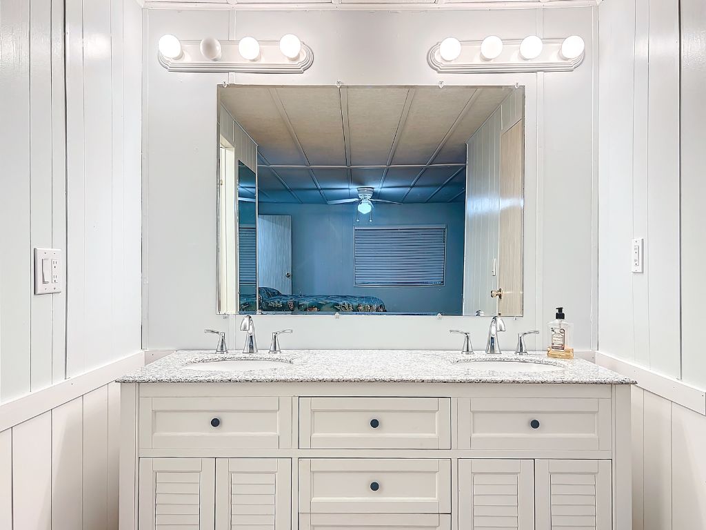 508 44th Avenue East, Lot K8, Bradenton, Florida 34203, 2 Bedrooms Bedrooms, ,2 BathroomsBathrooms,55-Plus Mobile Home,For Sale,44th Avenue East, Lot K8,3405