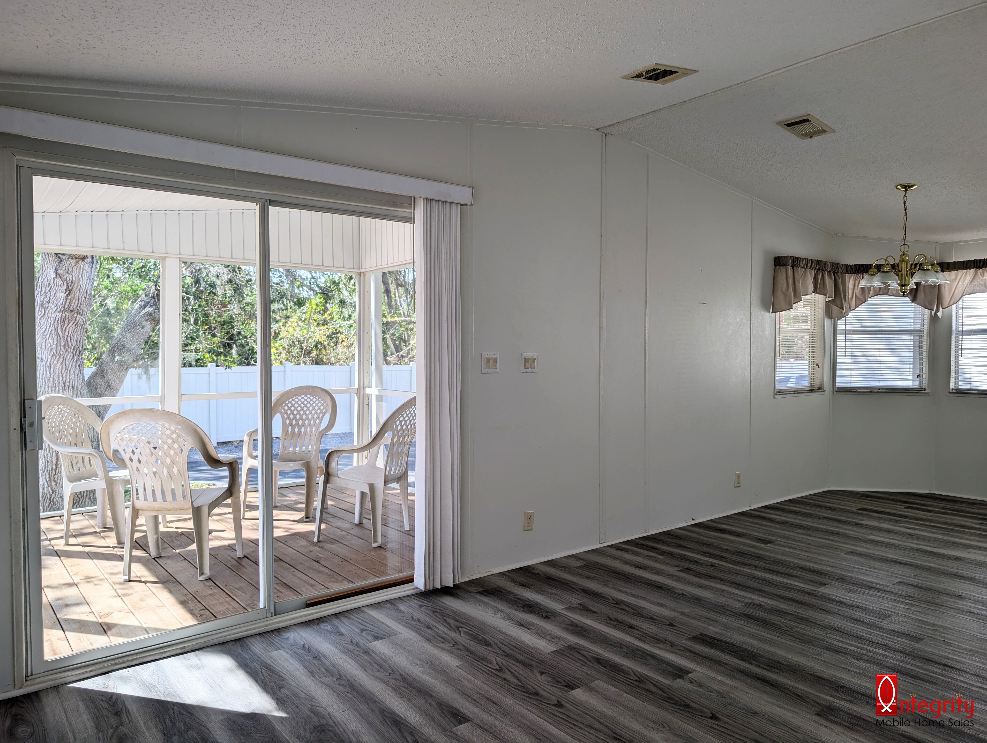230 57th Ct E, Palmetto, Florida 34221, 2 Bedrooms Bedrooms, ,2 BathroomsBathrooms,55-Plus Mobile Home,For Sale,57th Ct E,3409