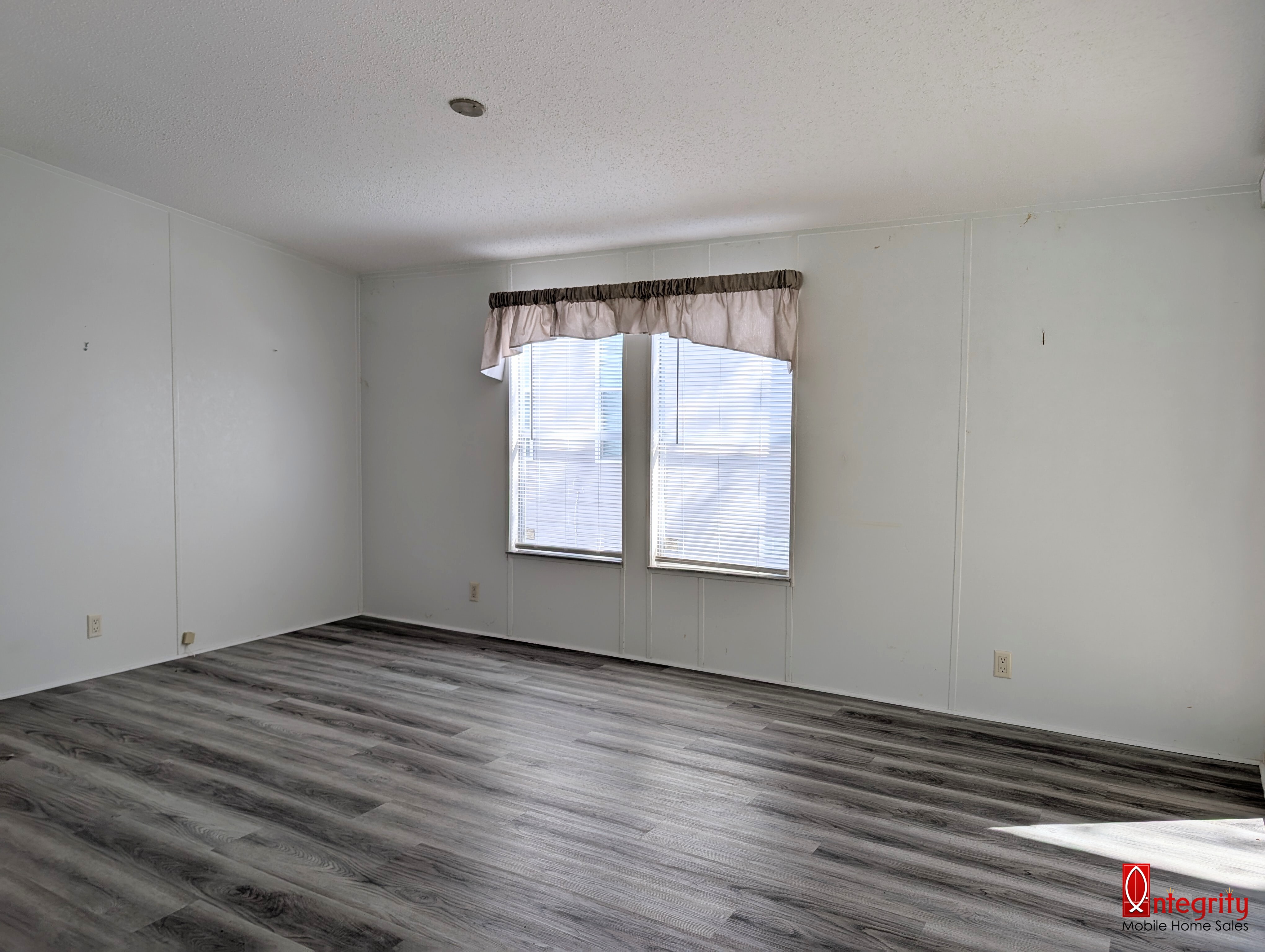 230 57th Ct E, Palmetto, Florida 34221, 2 Bedrooms Bedrooms, ,2 BathroomsBathrooms,55-Plus Mobile Home,For Sale,57th Ct E,3409