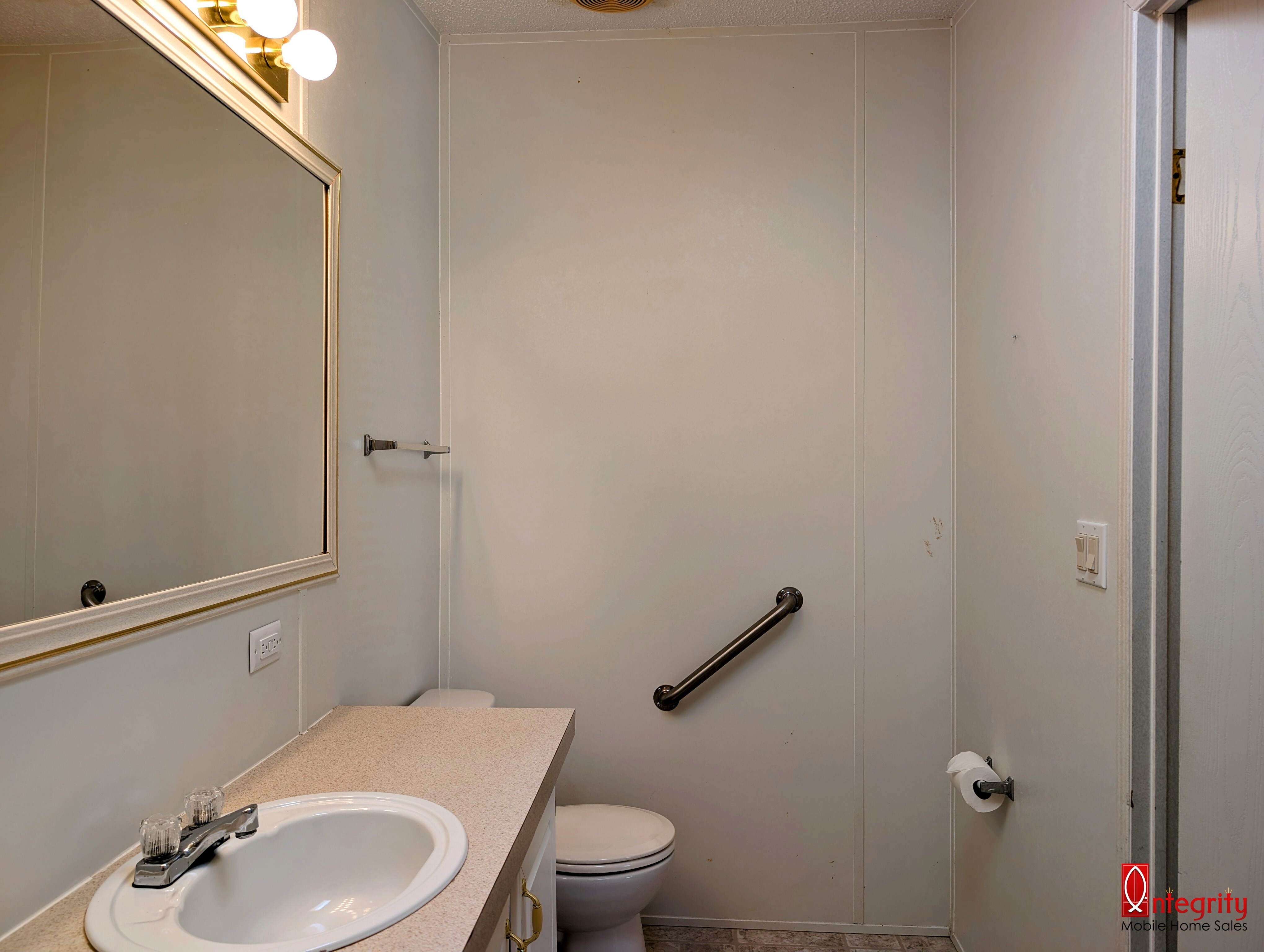 230 57th Ct E, Palmetto, Florida 34221, 2 Bedrooms Bedrooms, ,2 BathroomsBathrooms,55-Plus Mobile Home,For Sale,57th Ct E,3409