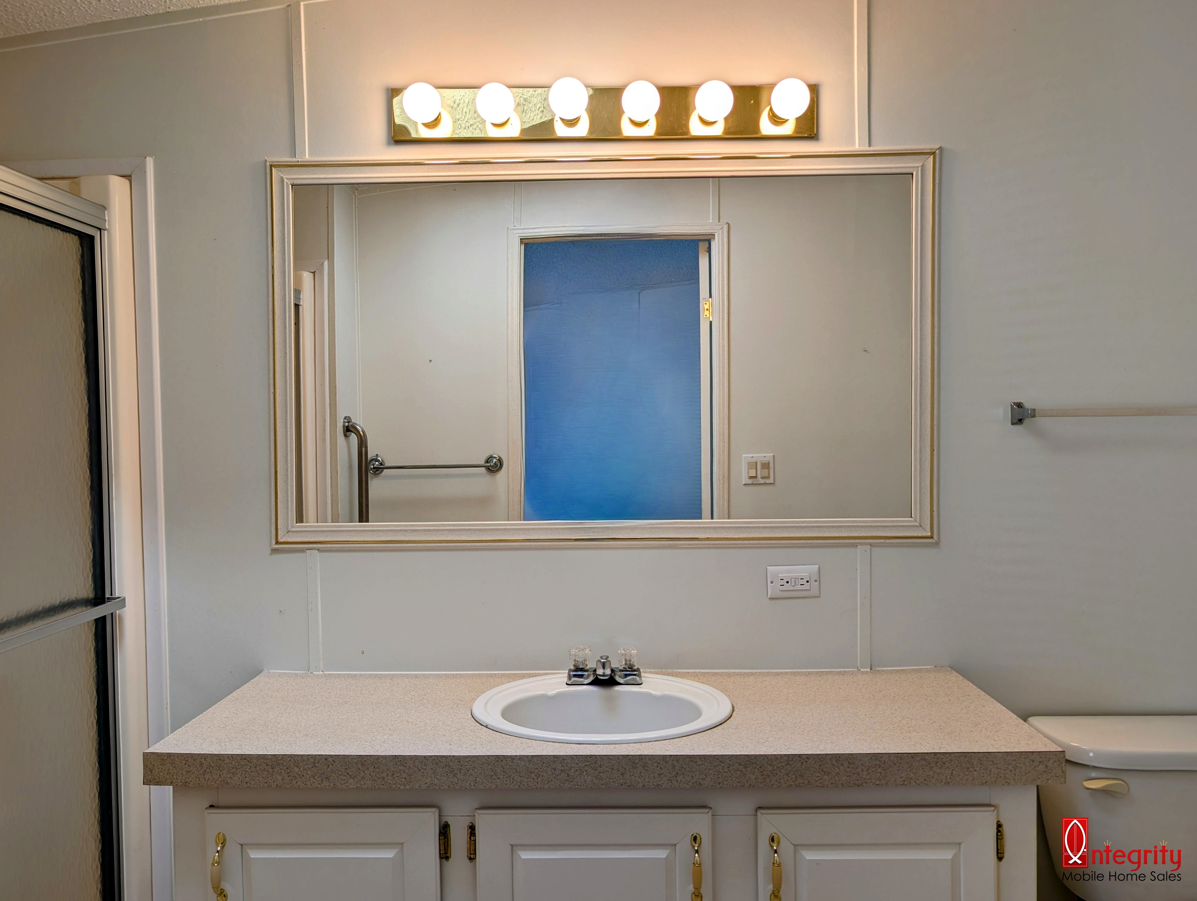 230 57th Ct E, Palmetto, Florida 34221, 2 Bedrooms Bedrooms, ,2 BathroomsBathrooms,55-Plus Mobile Home,For Sale,57th Ct E,3409