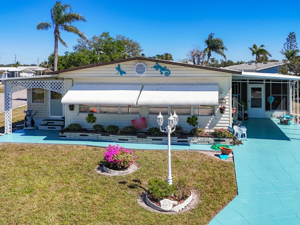 6315 Aloha Drive, Bradenton, Florida 34207, 2 Bedrooms Bedrooms, ,2 BathroomsBathrooms,55-Plus Mobile Home,For Sale,Aloha Drive,3417