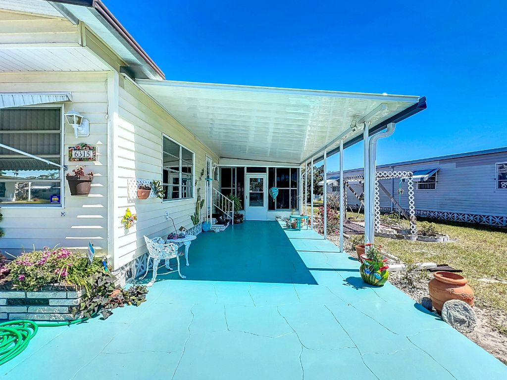 6315 Aloha Drive, Bradenton, Florida 34207, 2 Bedrooms Bedrooms, ,2 BathroomsBathrooms,55-Plus Mobile Home,For Sale,Aloha Drive,3417
