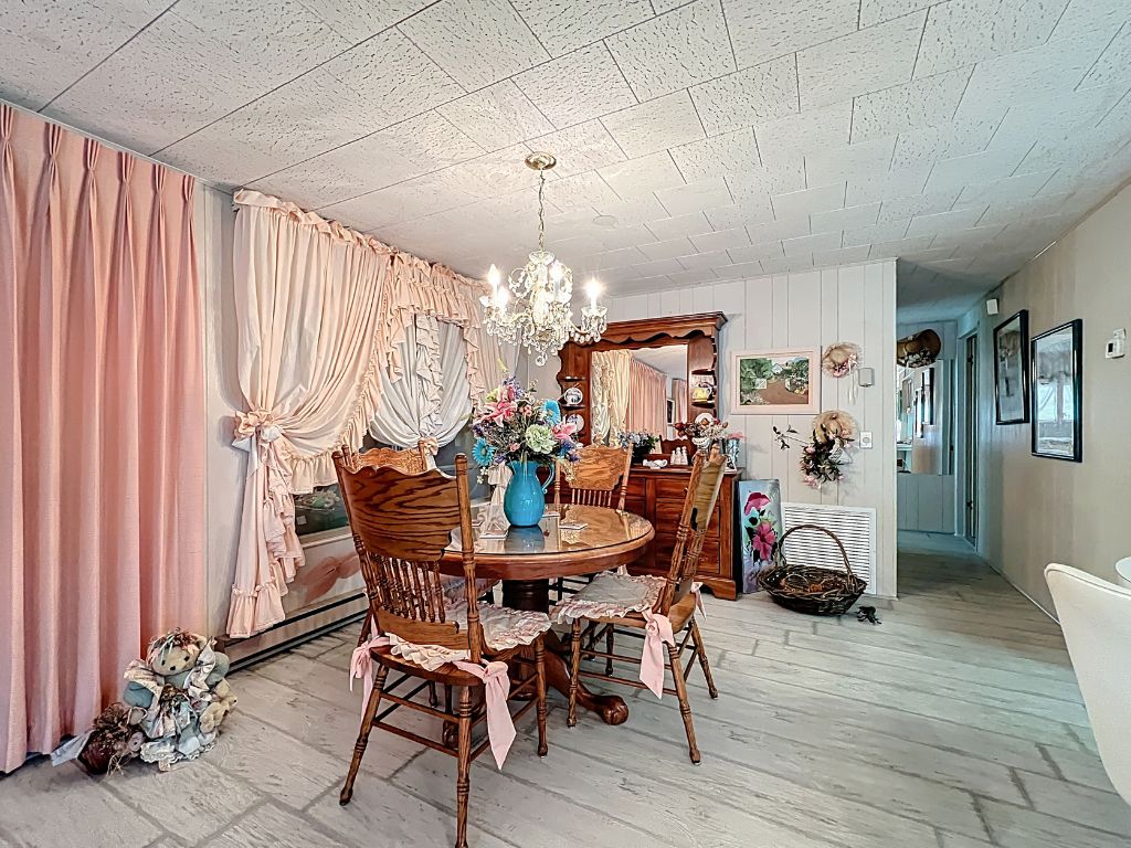 6315 Aloha Drive, Bradenton, Florida 34207, 2 Bedrooms Bedrooms, ,2 BathroomsBathrooms,55-Plus Mobile Home,For Sale,Aloha Drive,3417