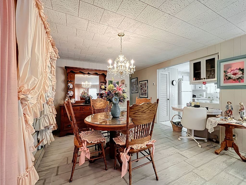 6315 Aloha Drive, Bradenton, Florida 34207, 2 Bedrooms Bedrooms, ,2 BathroomsBathrooms,55-Plus Mobile Home,For Sale,Aloha Drive,3417