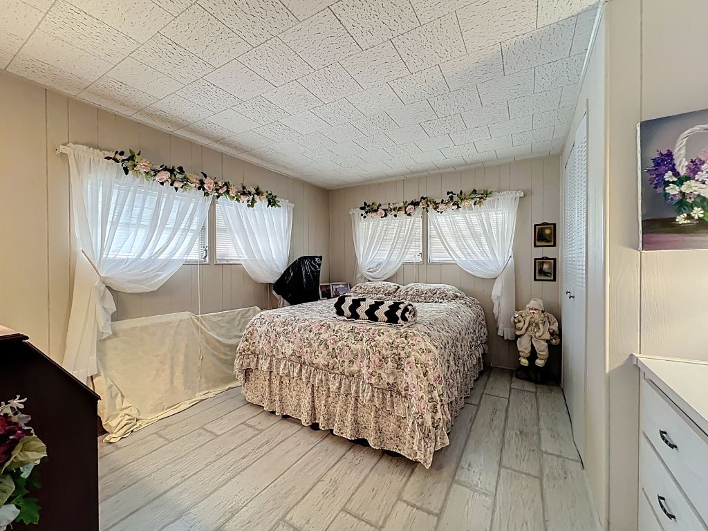 6315 Aloha Drive, Bradenton, Florida 34207, 2 Bedrooms Bedrooms, ,2 BathroomsBathrooms,55-Plus Mobile Home,For Sale,Aloha Drive,3417