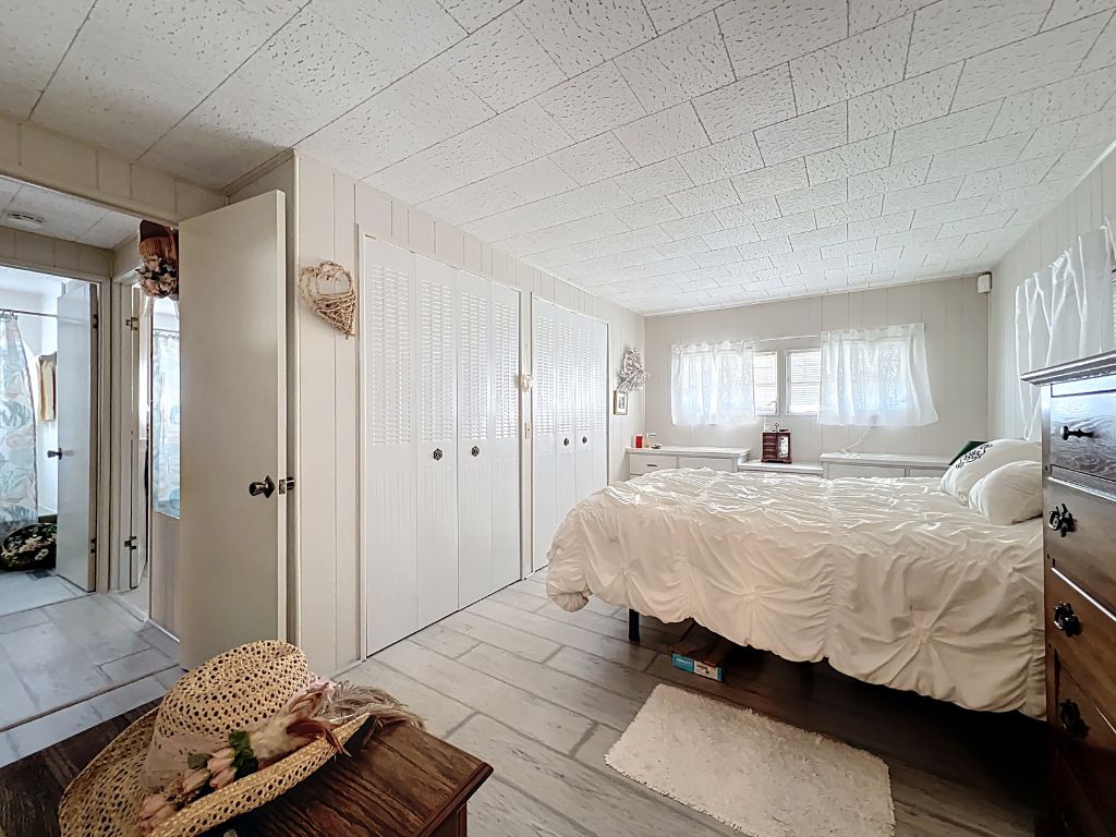 6315 Aloha Drive, Bradenton, Florida 34207, 2 Bedrooms Bedrooms, ,2 BathroomsBathrooms,55-Plus Mobile Home,For Sale,Aloha Drive,3417