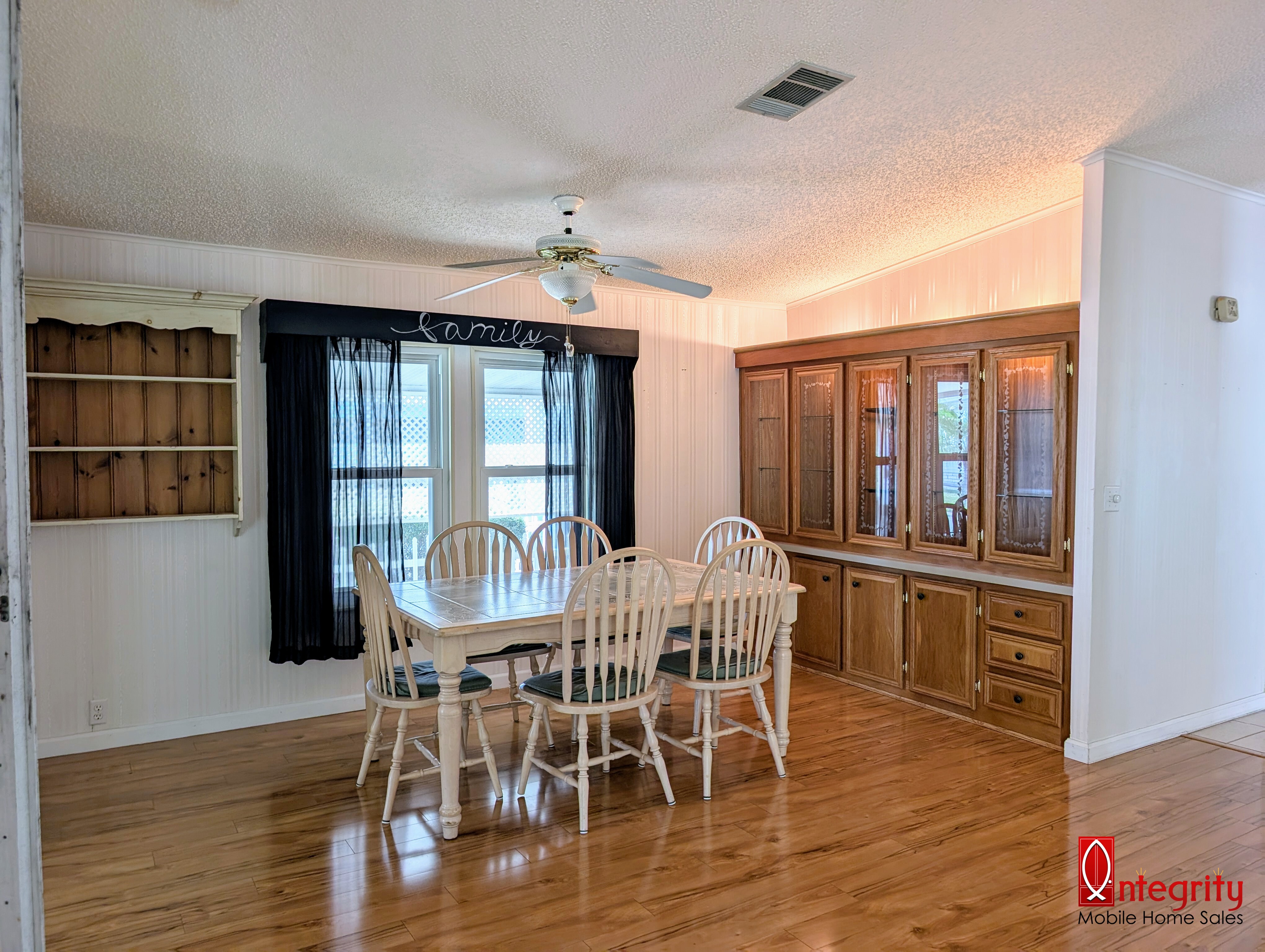 9720 Avalon Drive, Parrish, Florida 34219, 2 Bedrooms Bedrooms, ,2 BathroomsBathrooms,55-Plus Mobile Home,For Sale,Avalon Drive,3423