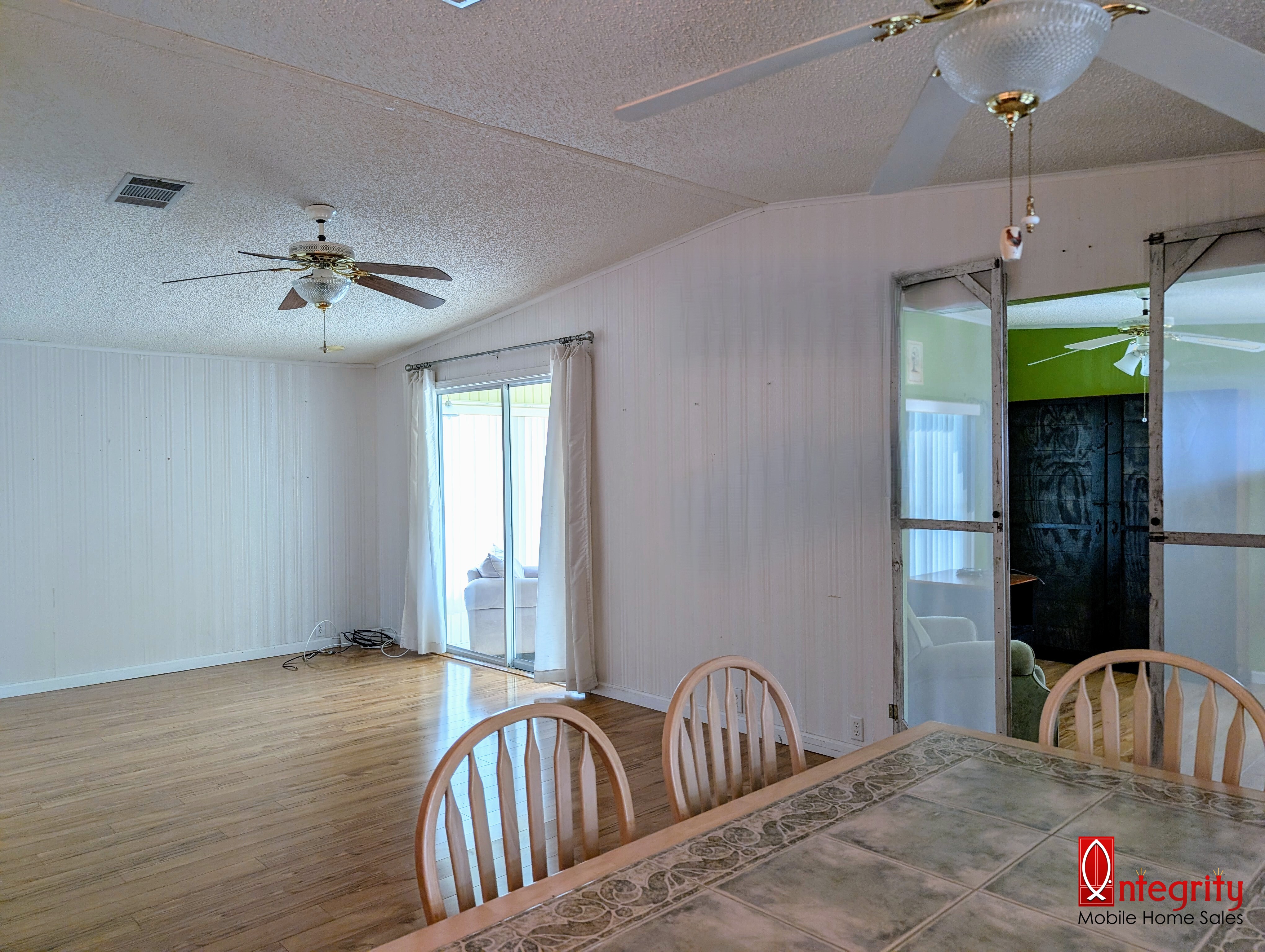9720 Avalon Drive, Parrish, Florida 34219, 2 Bedrooms Bedrooms, ,2 BathroomsBathrooms,55-Plus Mobile Home,For Sale,Avalon Drive,3423