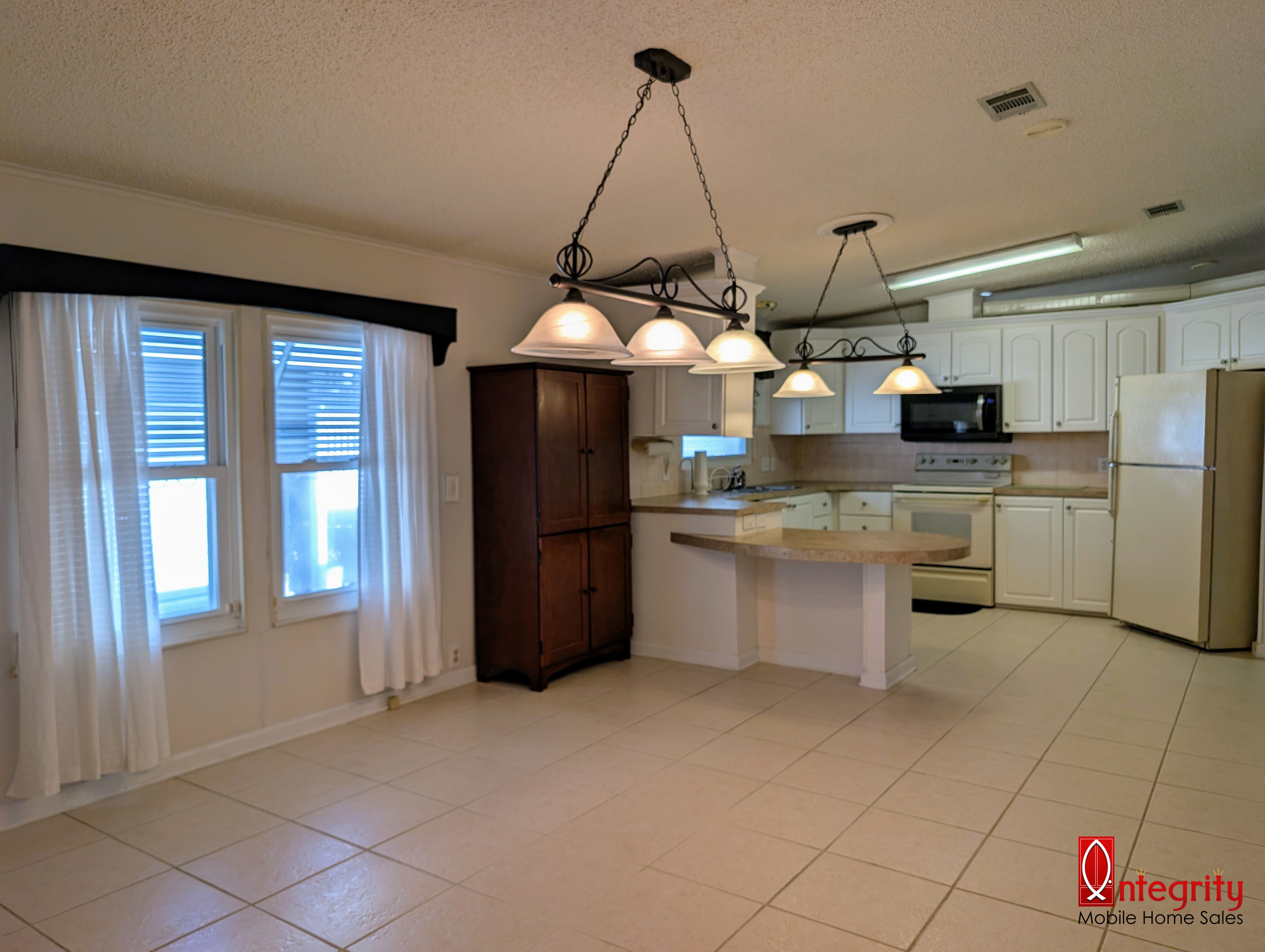 9720 Avalon Drive, Parrish, Florida 34219, 2 Bedrooms Bedrooms, ,2 BathroomsBathrooms,55-Plus Mobile Home,For Sale,Avalon Drive,3423