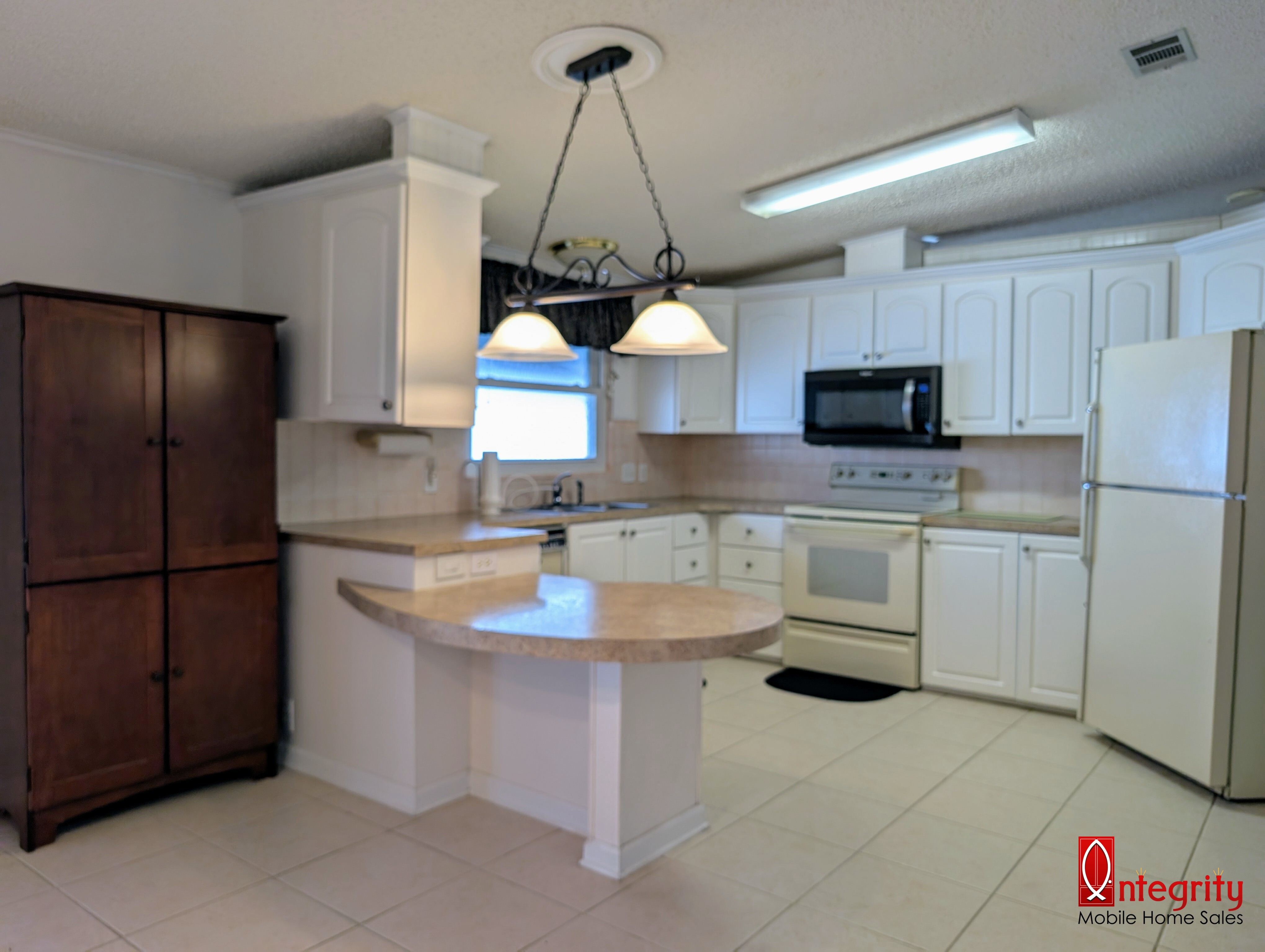 9720 Avalon Drive, Parrish, Florida 34219, 2 Bedrooms Bedrooms, ,2 BathroomsBathrooms,55-Plus Mobile Home,For Sale,Avalon Drive,3423