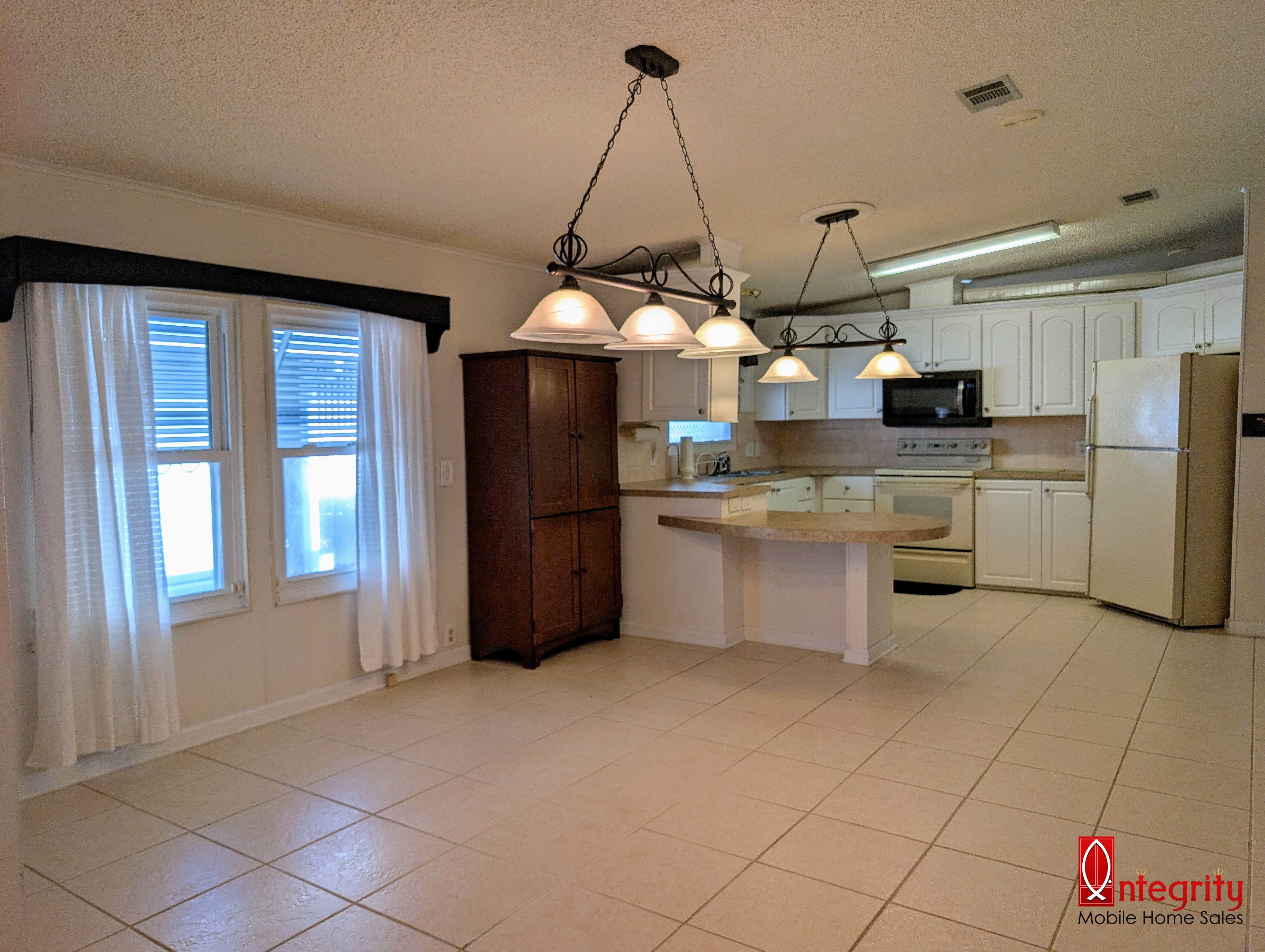 9720 Avalon Drive, Parrish, Florida 34219, 2 Bedrooms Bedrooms, ,2 BathroomsBathrooms,55-Plus Mobile Home,For Sale,Avalon Drive,3423