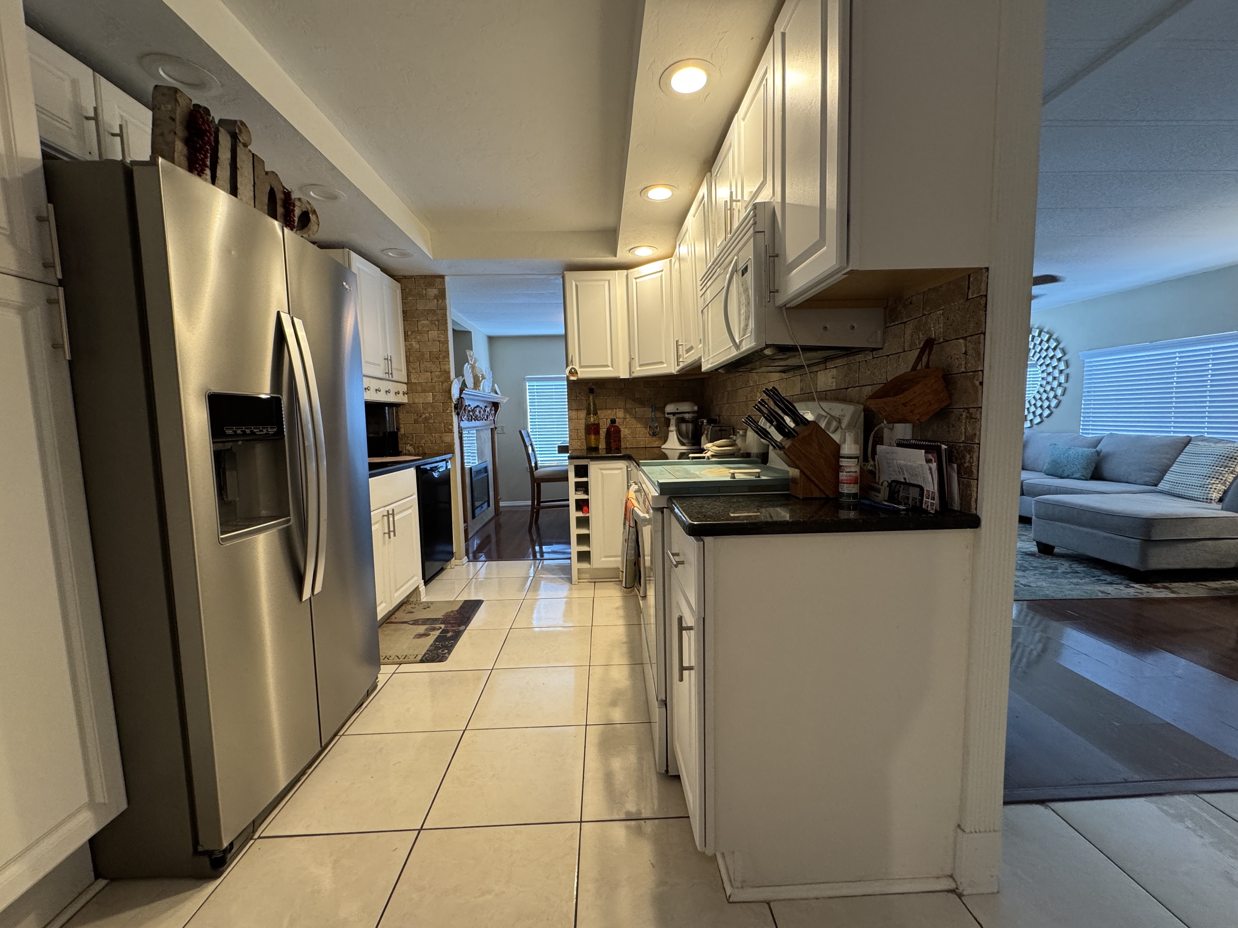 2915 Reinhard Drive, Sarasota, Florida 34234, 3 Bedrooms Bedrooms, ,2 BathroomsBathrooms,55-Plus Mobile Home,For Sale,Reinhard Drive,3449