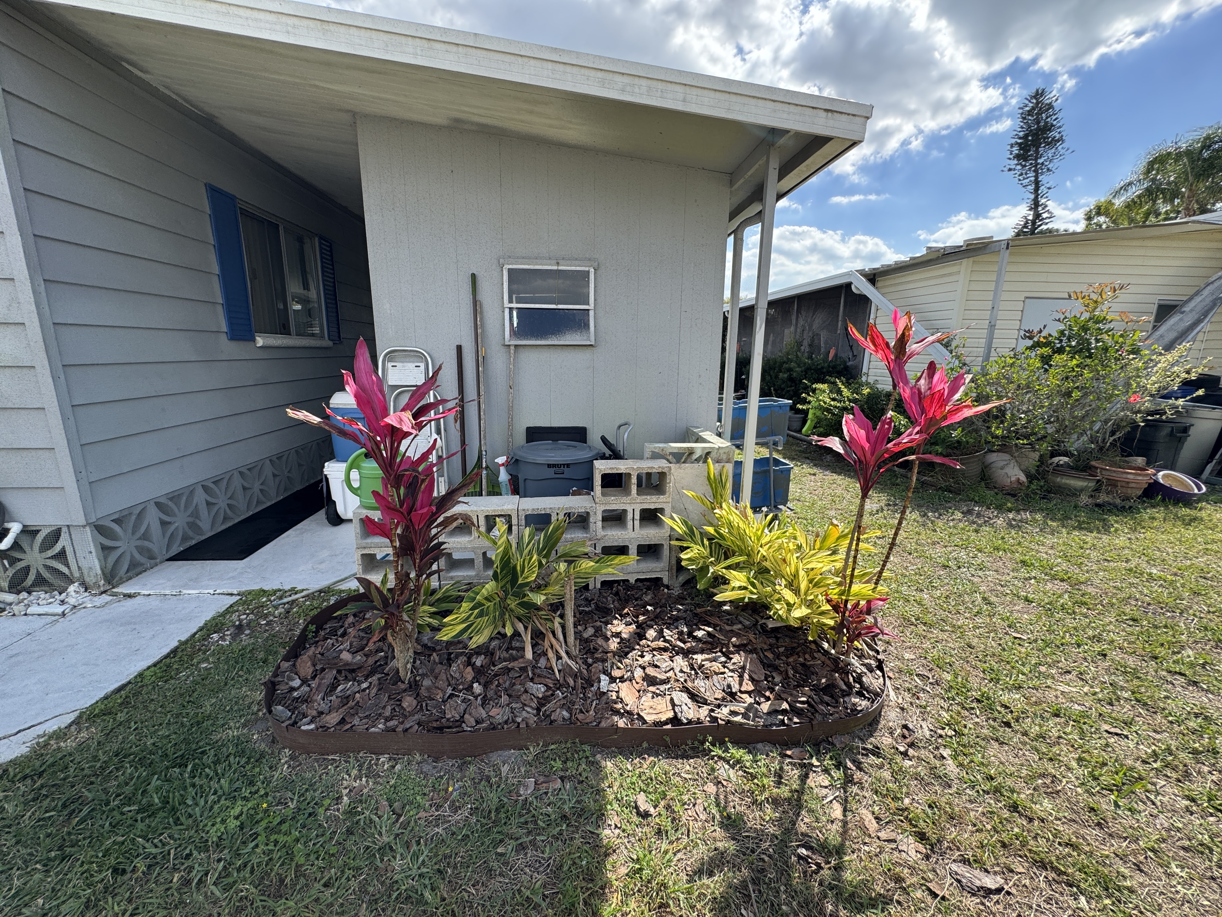 2915 Reinhard Drive, Sarasota, Florida 34234, 3 Bedrooms Bedrooms, ,2 BathroomsBathrooms,55-Plus Mobile Home,For Sale,Reinhard Drive,3449