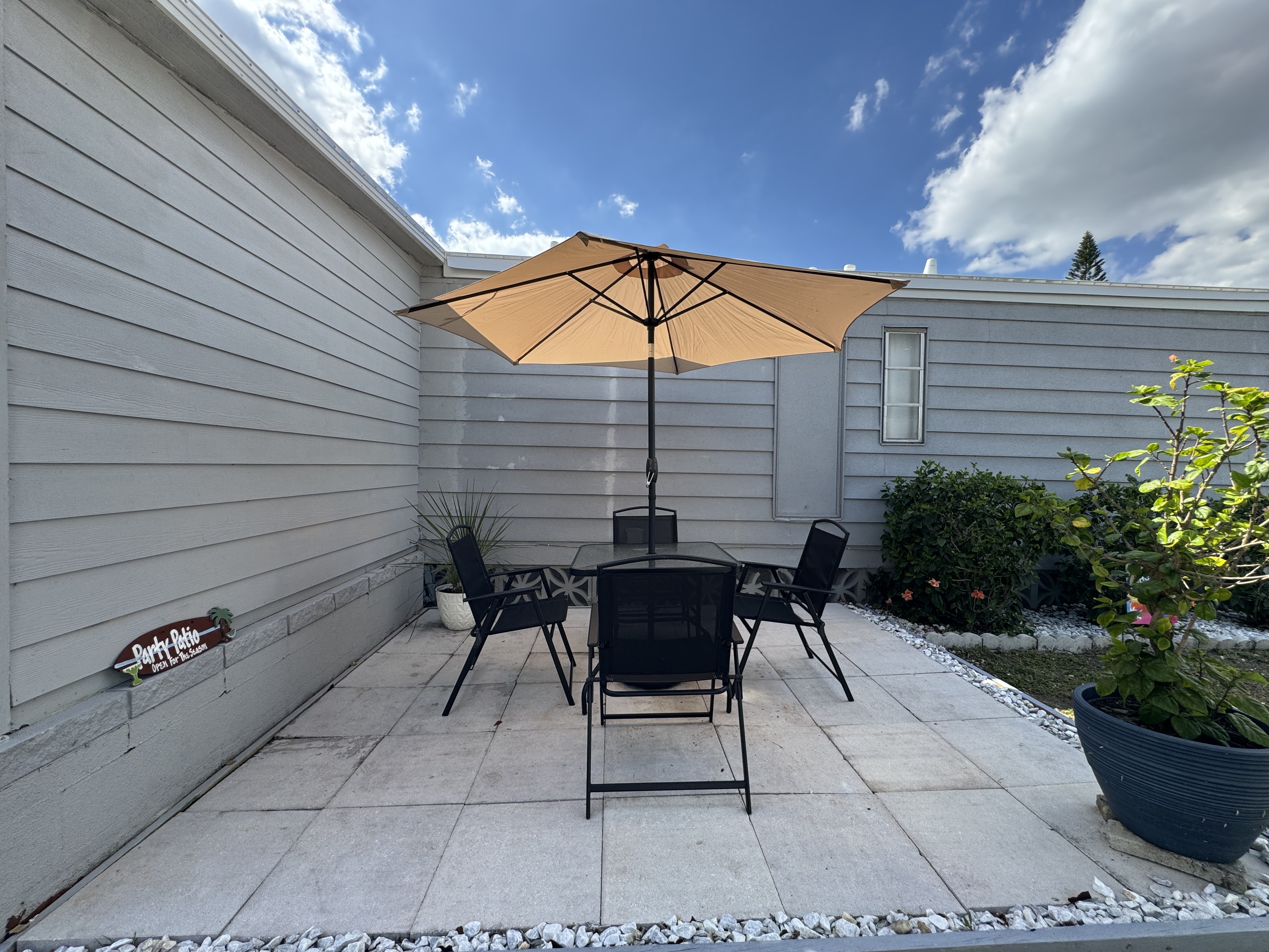 2915 Reinhard Drive, Sarasota, Florida 34234, 3 Bedrooms Bedrooms, ,2 BathroomsBathrooms,55-Plus Mobile Home,For Sale,Reinhard Drive,3449