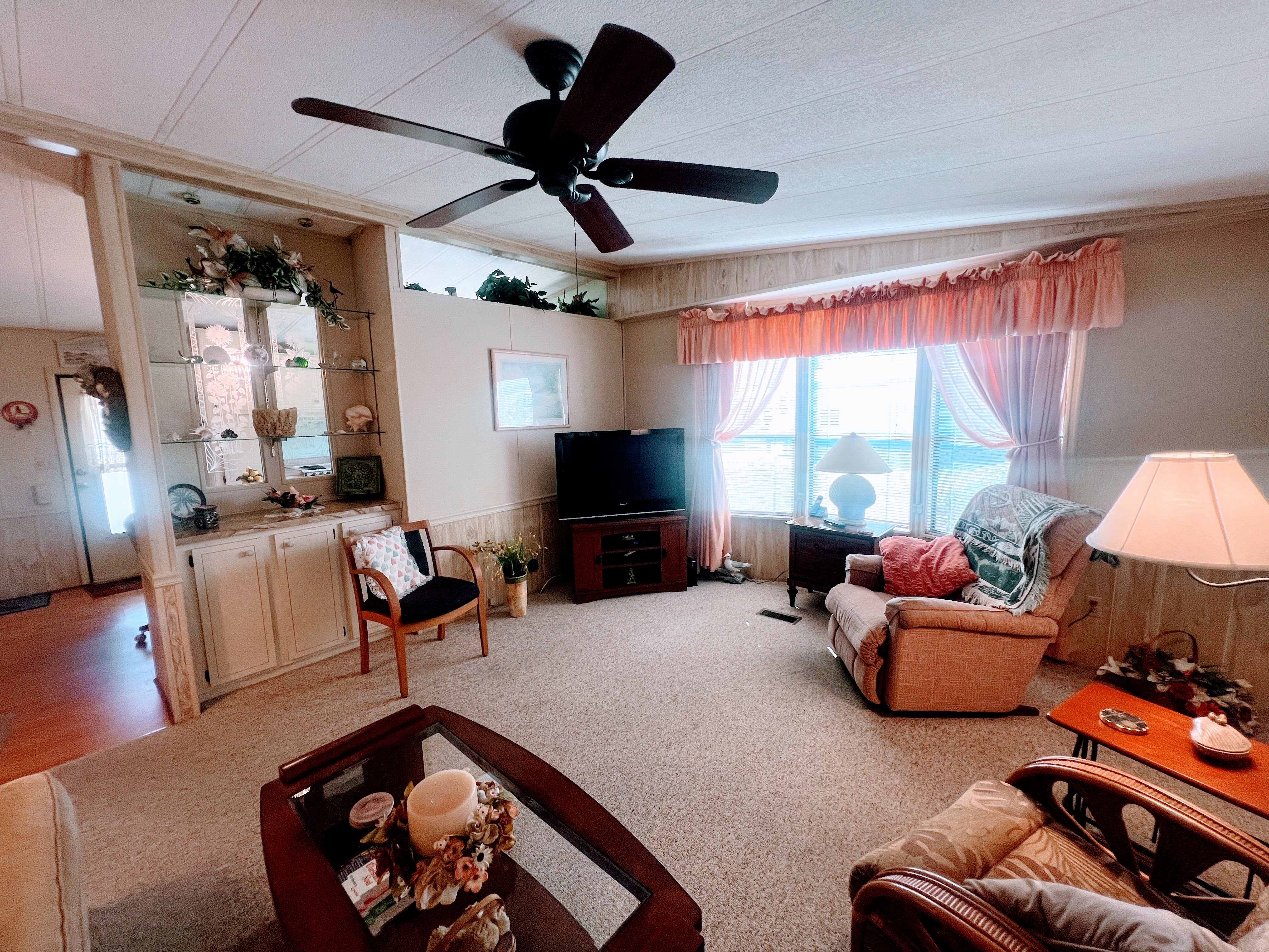 38791 US 19 N, Lot 824, Tarpon Springs, Florida 34689, 2 Bedrooms Bedrooms, ,2 BathroomsBathrooms,55-Plus Mobile Home,For Sale,US 19 N, Lot 824,3458