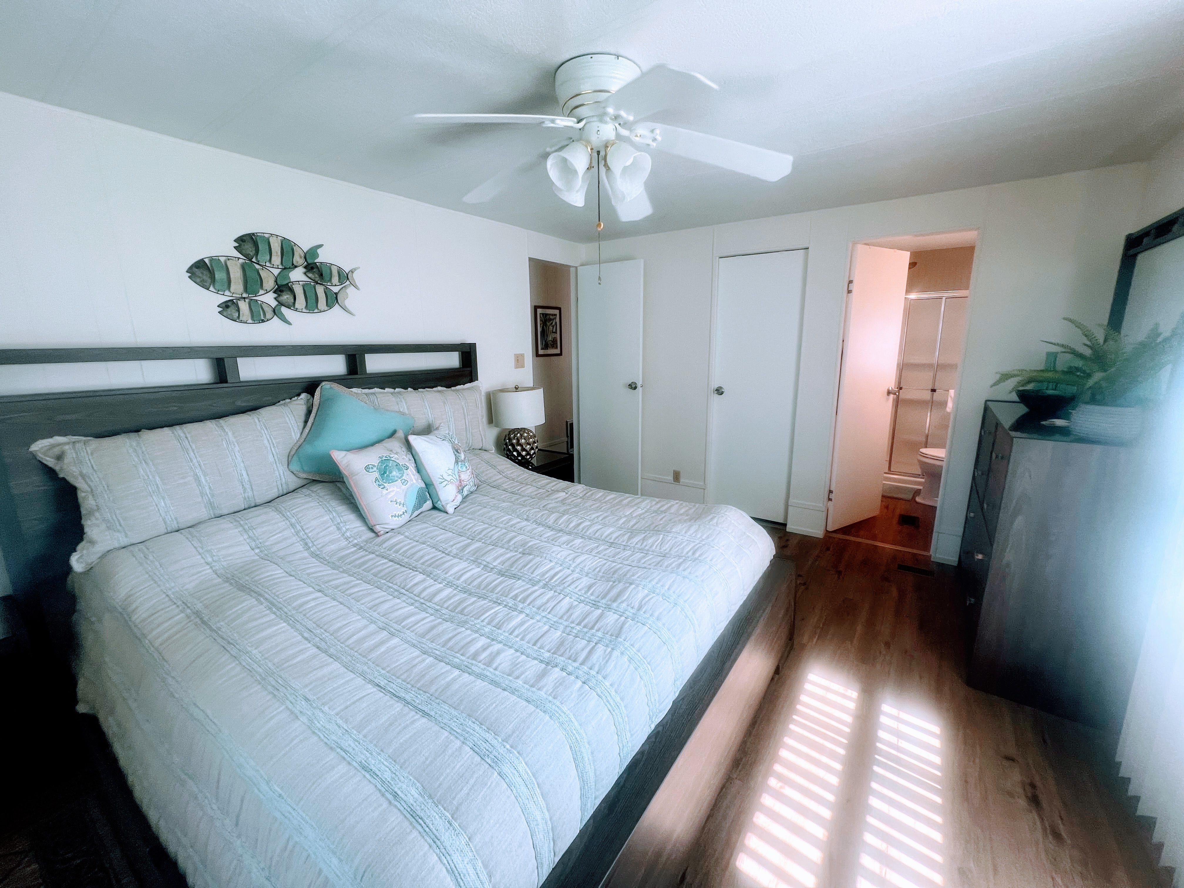 1071 Donegan Road, Lot 529, Largo, Florida 33771, 2 Bedrooms Bedrooms, ,2 BathroomsBathrooms,55-Plus Mobile Home,For Sale,Donegan Road, Lot 529,3462