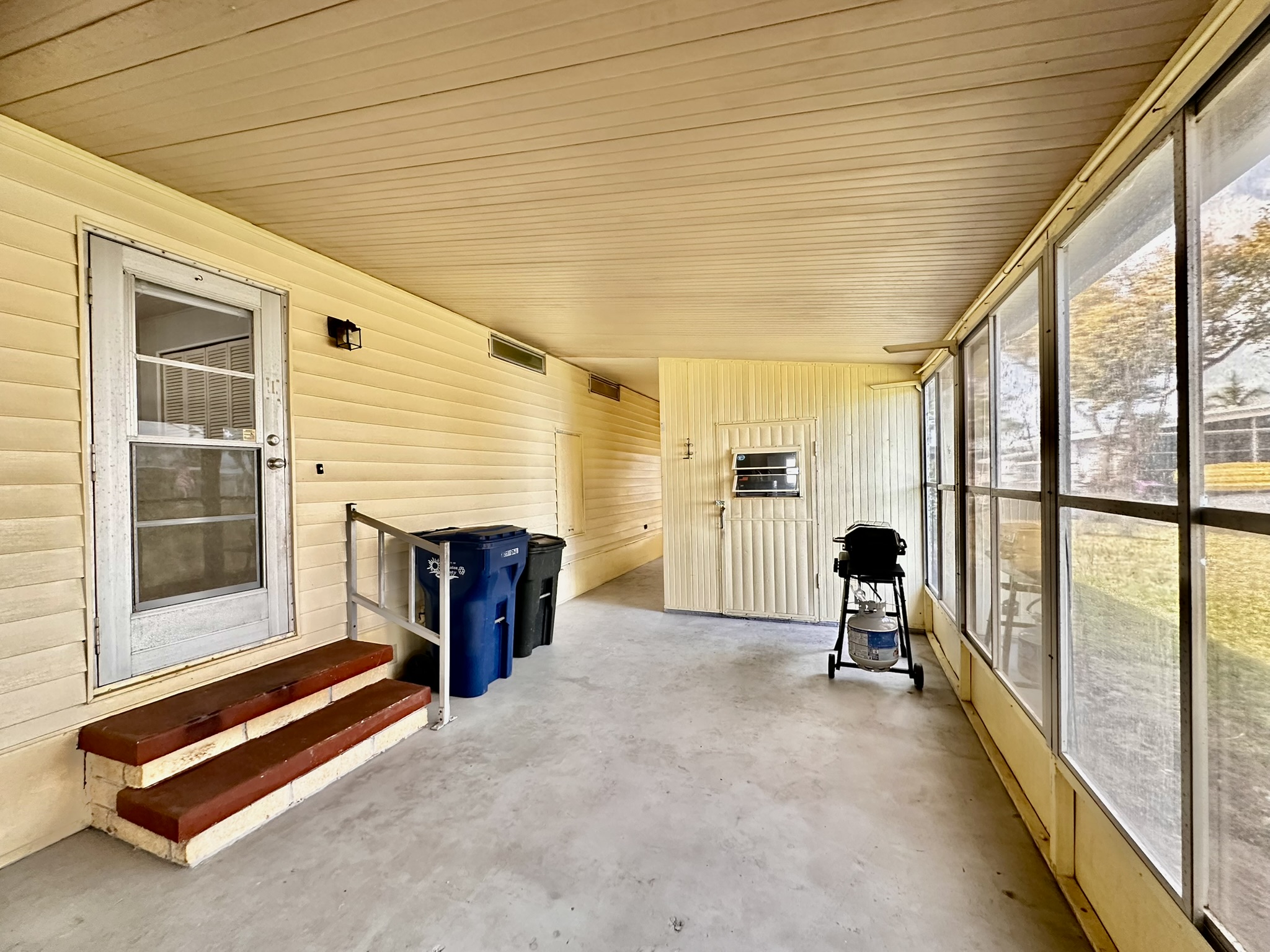 414 Sunset Circle North, Ellenton, Florida 34222, 2 Bedrooms Bedrooms, ,2 BathroomsBathrooms,55-Plus Mobile Home,For Sale,Sunset Circle North,3463