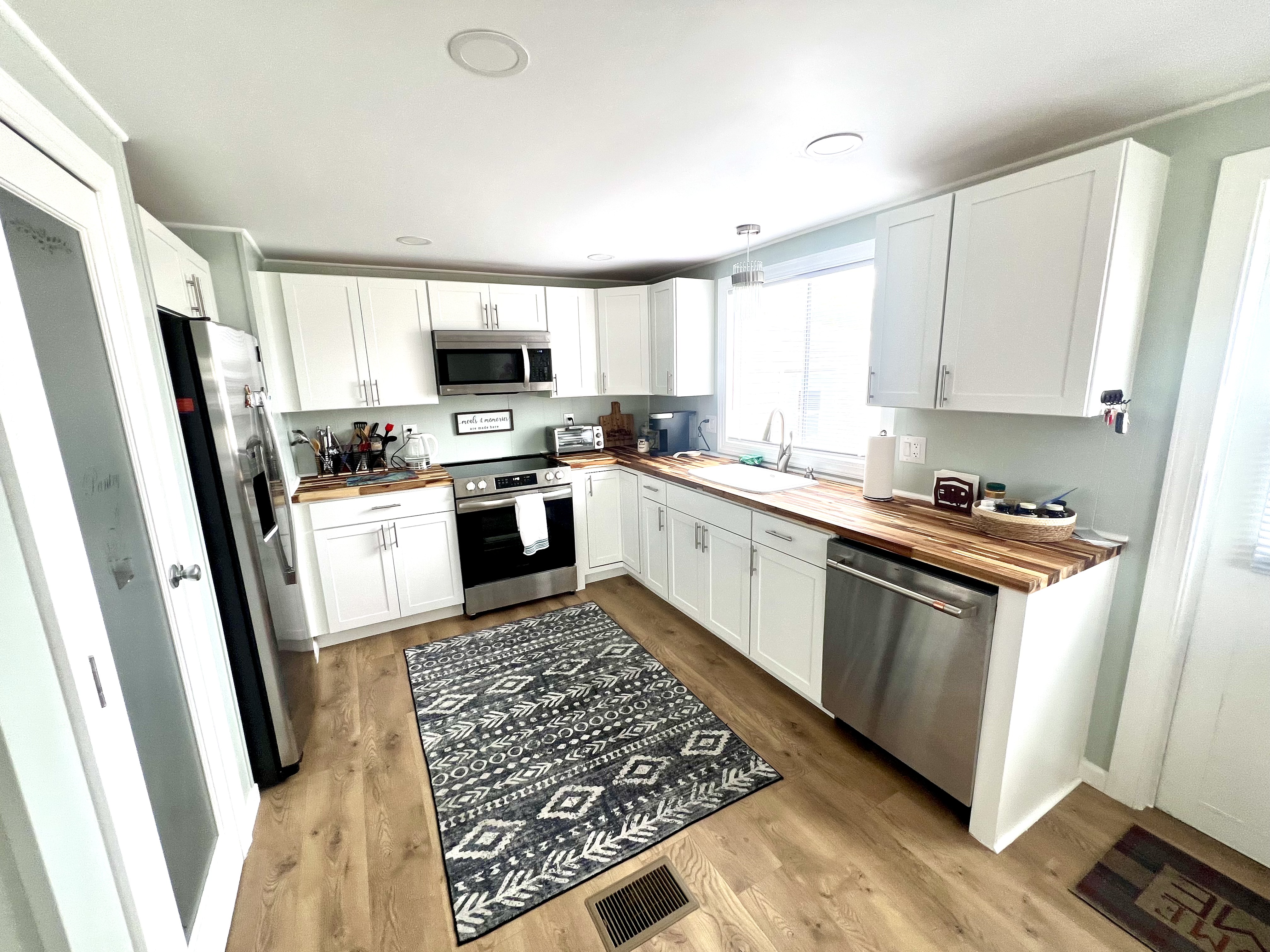 7604 Bonita Way, Ellenton, Florida 34222, 2 Bedrooms Bedrooms, ,2 BathroomsBathrooms,55-Plus Mobile Home,For Sale,Bonita Way,3469