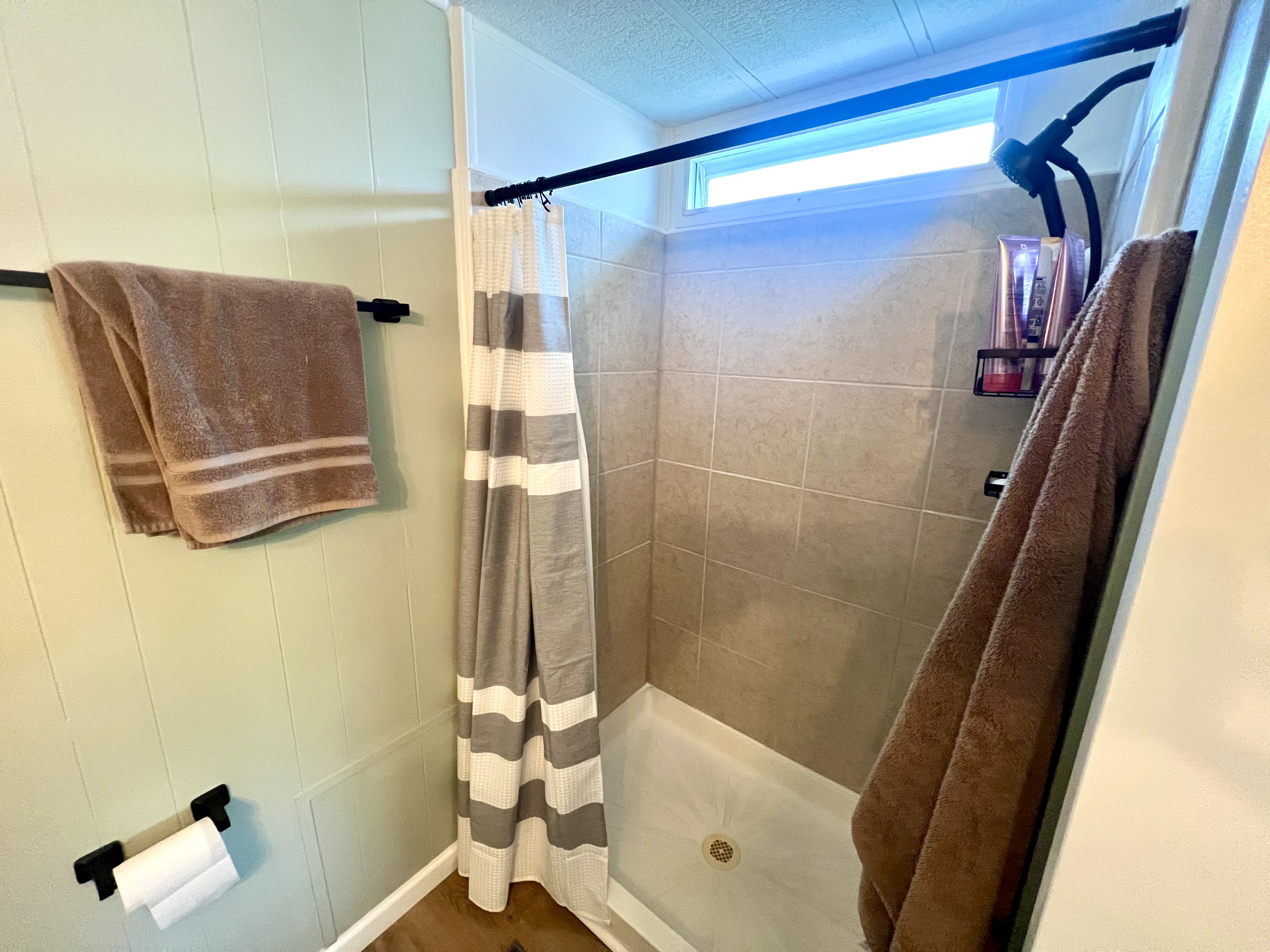 7604 Bonita Way, Ellenton, Florida 34222, 2 Bedrooms Bedrooms, ,2 BathroomsBathrooms,55-Plus Mobile Home,For Sale,Bonita Way,3469