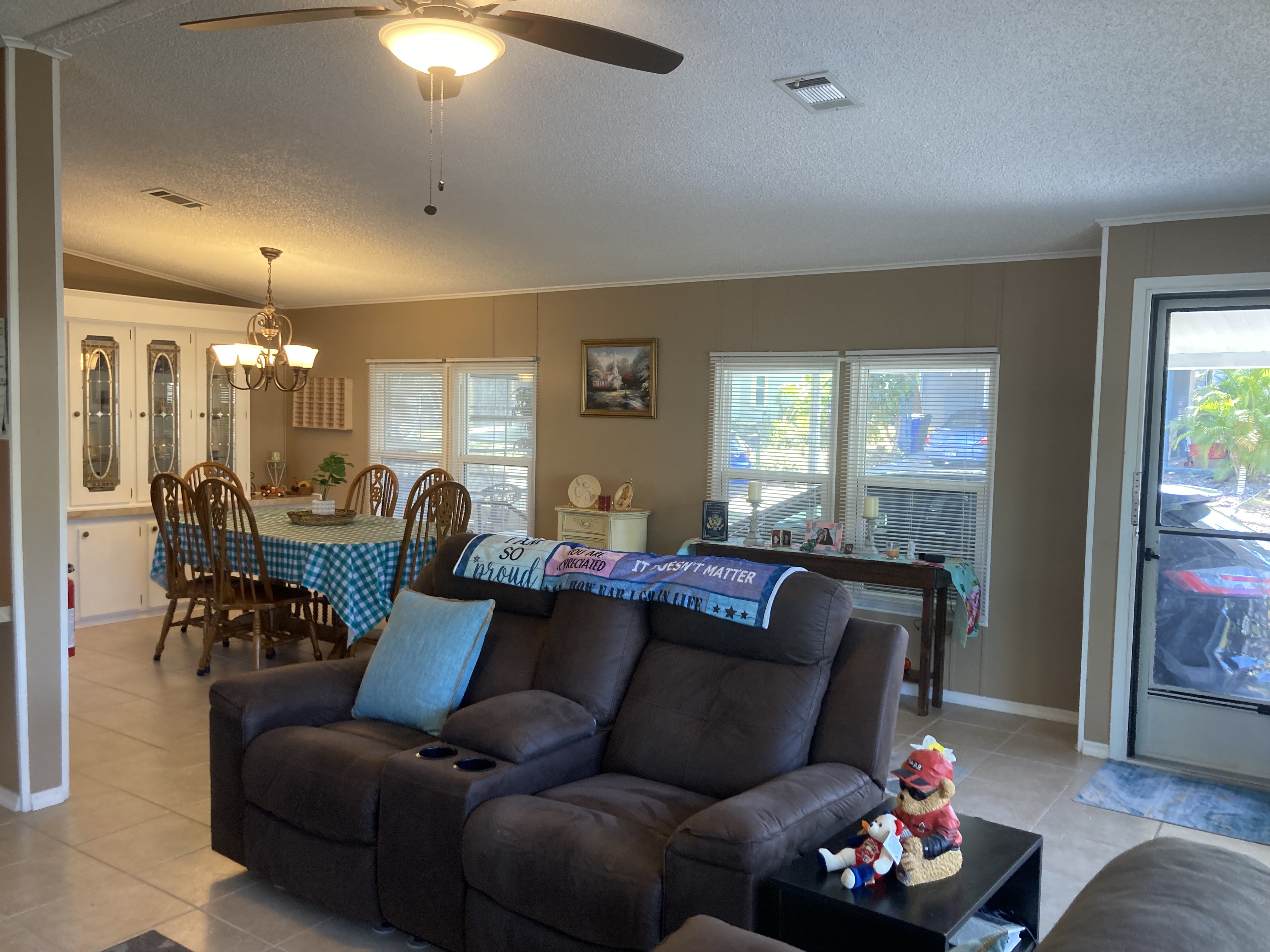 10914 Whispering Oaks Circle, Riverview, Florida 33569, 2 Bedrooms Bedrooms, ,2 BathroomsBathrooms,55-Plus Mobile Home,For Sale,Whispering Oaks Circle,3471