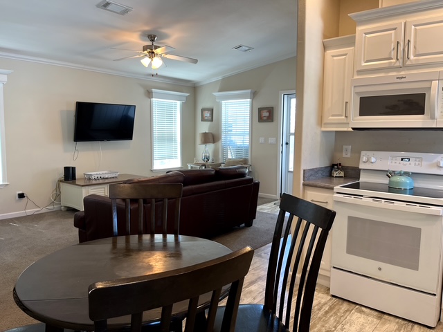 2773 Bridge Ct, Lot 108, Kissimmee, Florida 34733, 2 Bedrooms Bedrooms, ,2 BathroomsBathrooms,All - Age Mobile Home,For Sale,Bridge Ct, Lot 108,3475