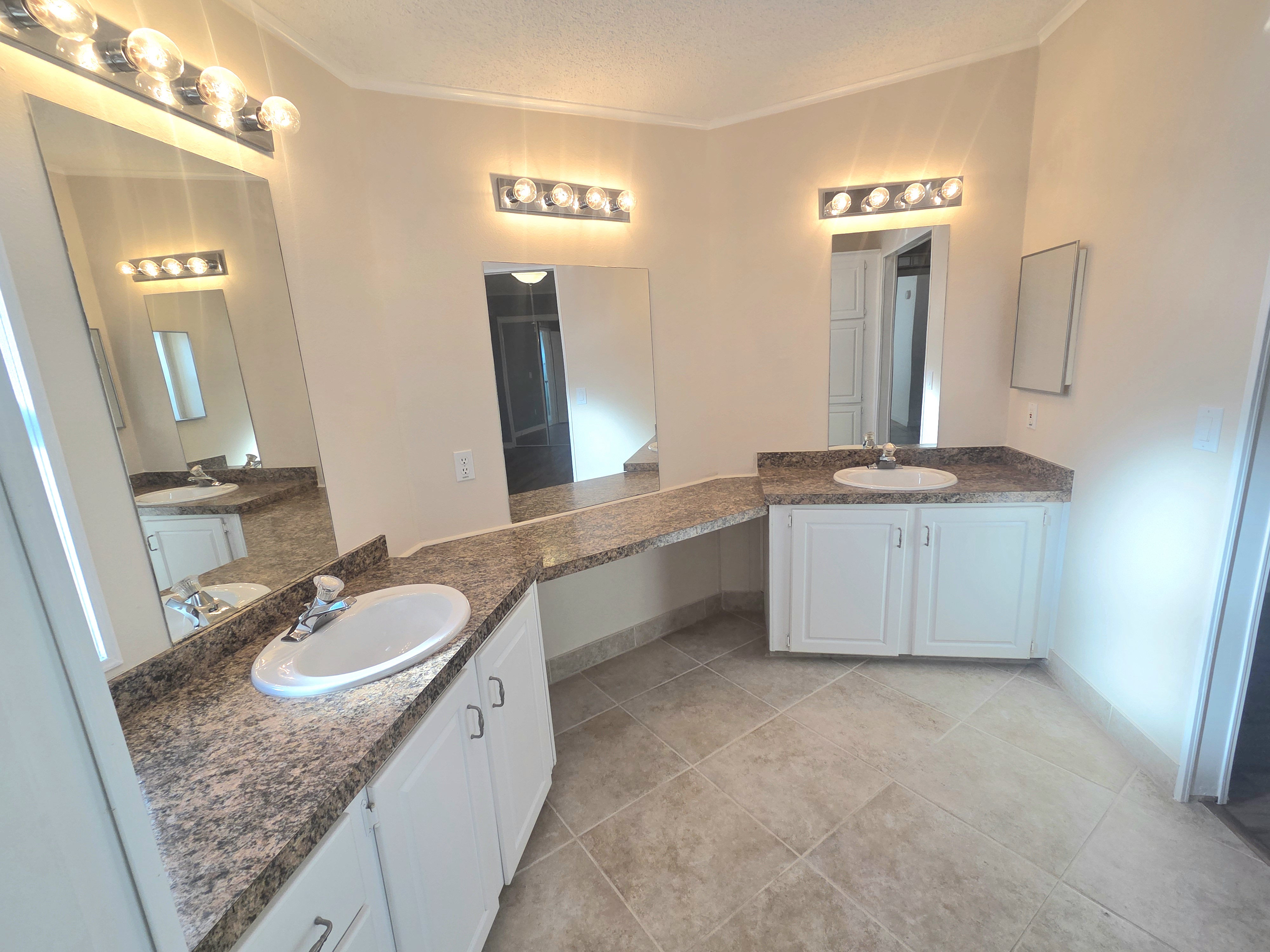 103 Orchid View Drive, Parrish, Florida 34219, 2 Bedrooms Bedrooms, ,2 BathroomsBathrooms,55-Plus Mobile Home,For Sale,Orchid View Drive,3476