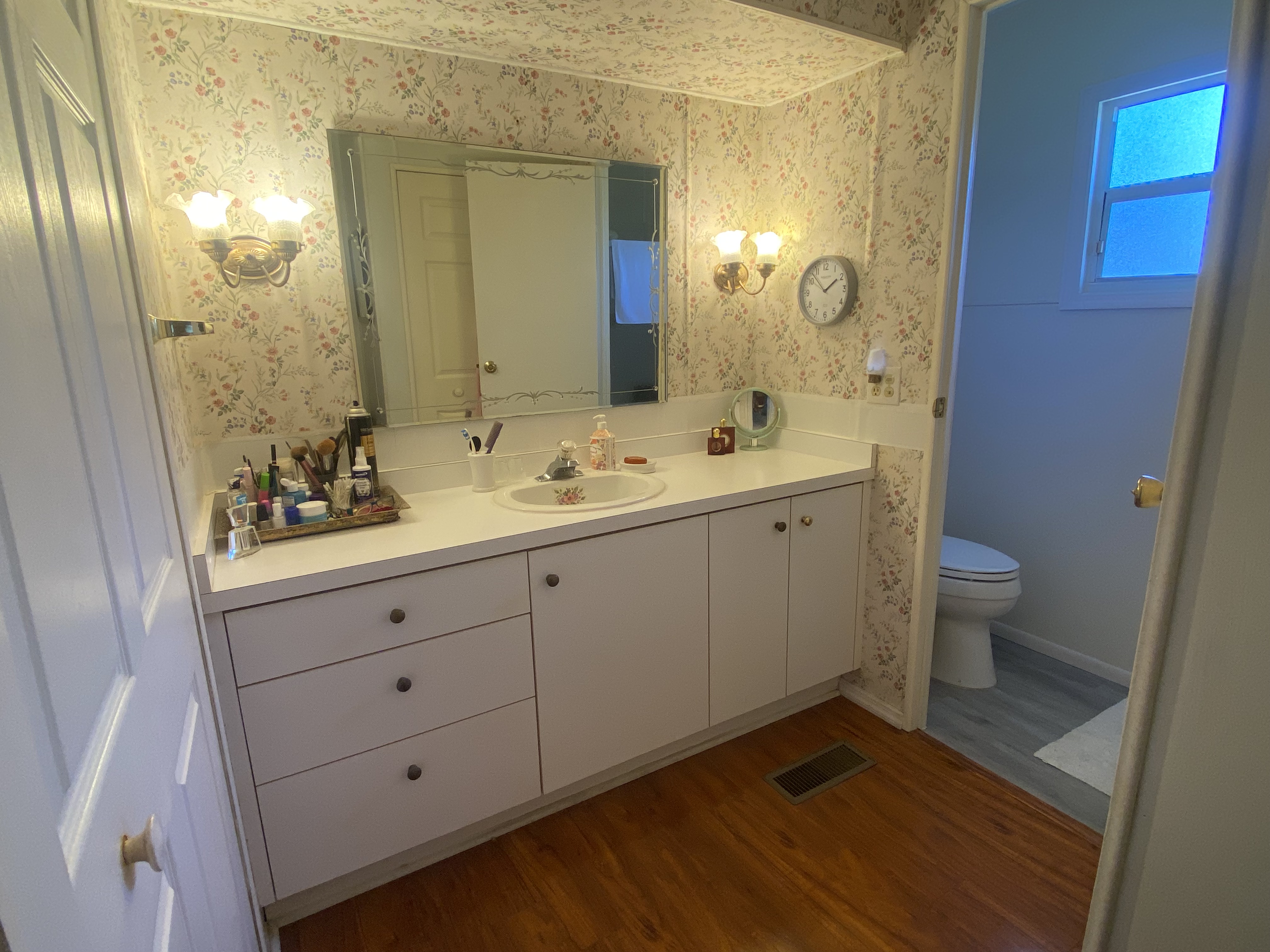 4232 Pittenger Drive, Sarasota, Florida 34234, 2 Bedrooms Bedrooms, ,2 BathroomsBathrooms,55-Plus Mobile Home,For Sale,Pittenger Drive,3519