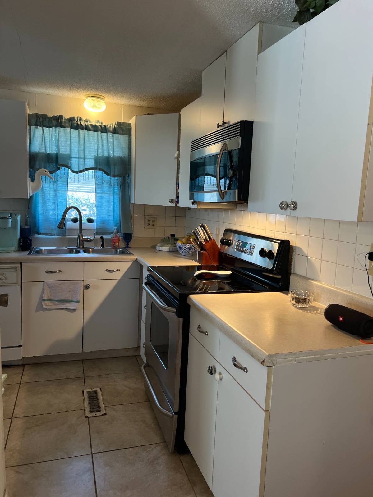 4225 Pittenger Drive, Sarasota, Florida 34234, 2 Bedrooms Bedrooms, ,2 BathroomsBathrooms,55-Plus Mobile Home,For Sale,Pittenger Drive,3522