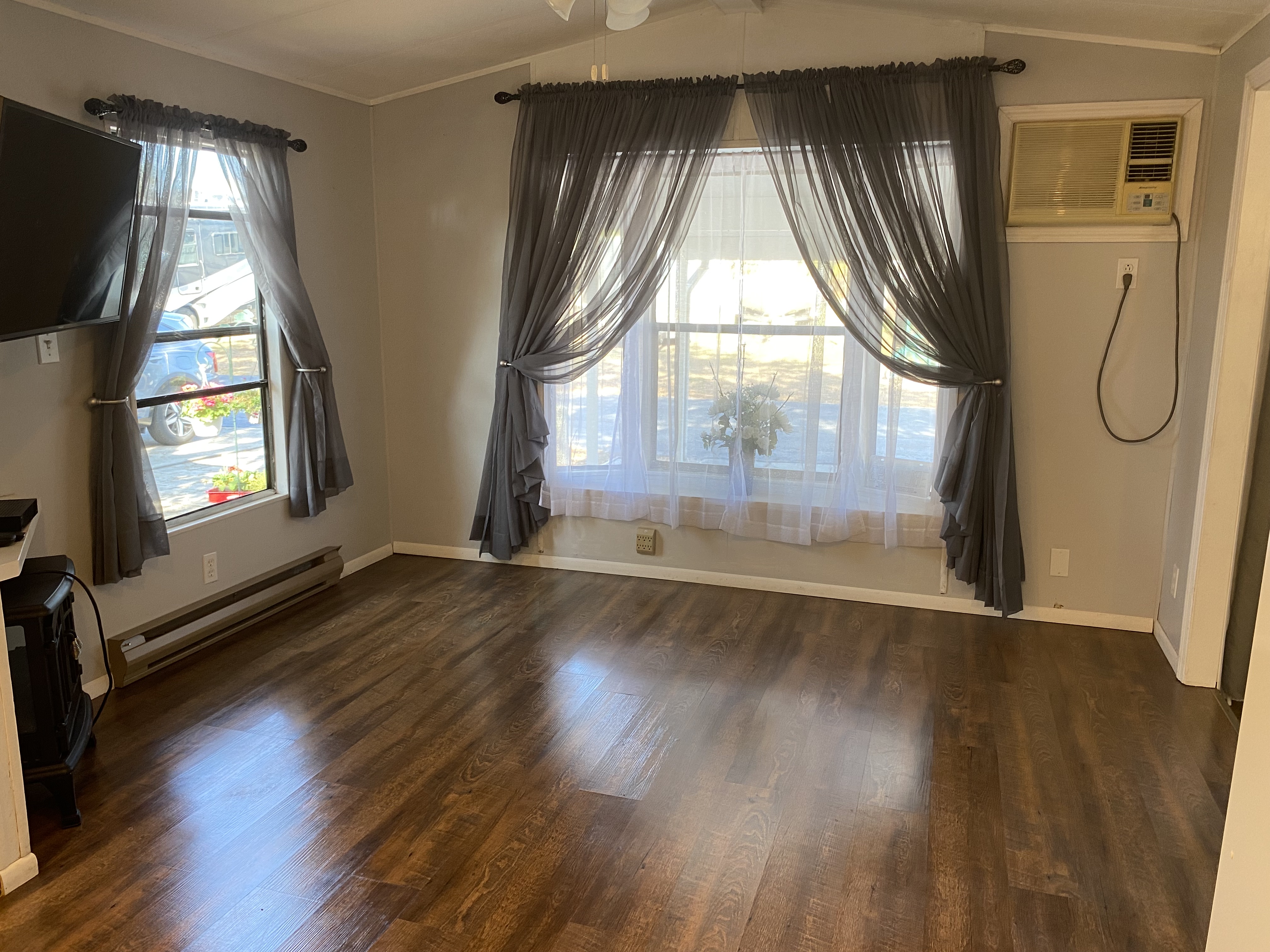 8225 Arevee Drive, Lot 722, New Port Richey, Florida 34653, 1 Bedroom Bedrooms, ,1 BathroomBathrooms,55-Plus Mobile Home,For Sale,Arevee Drive, Lot 722,3527