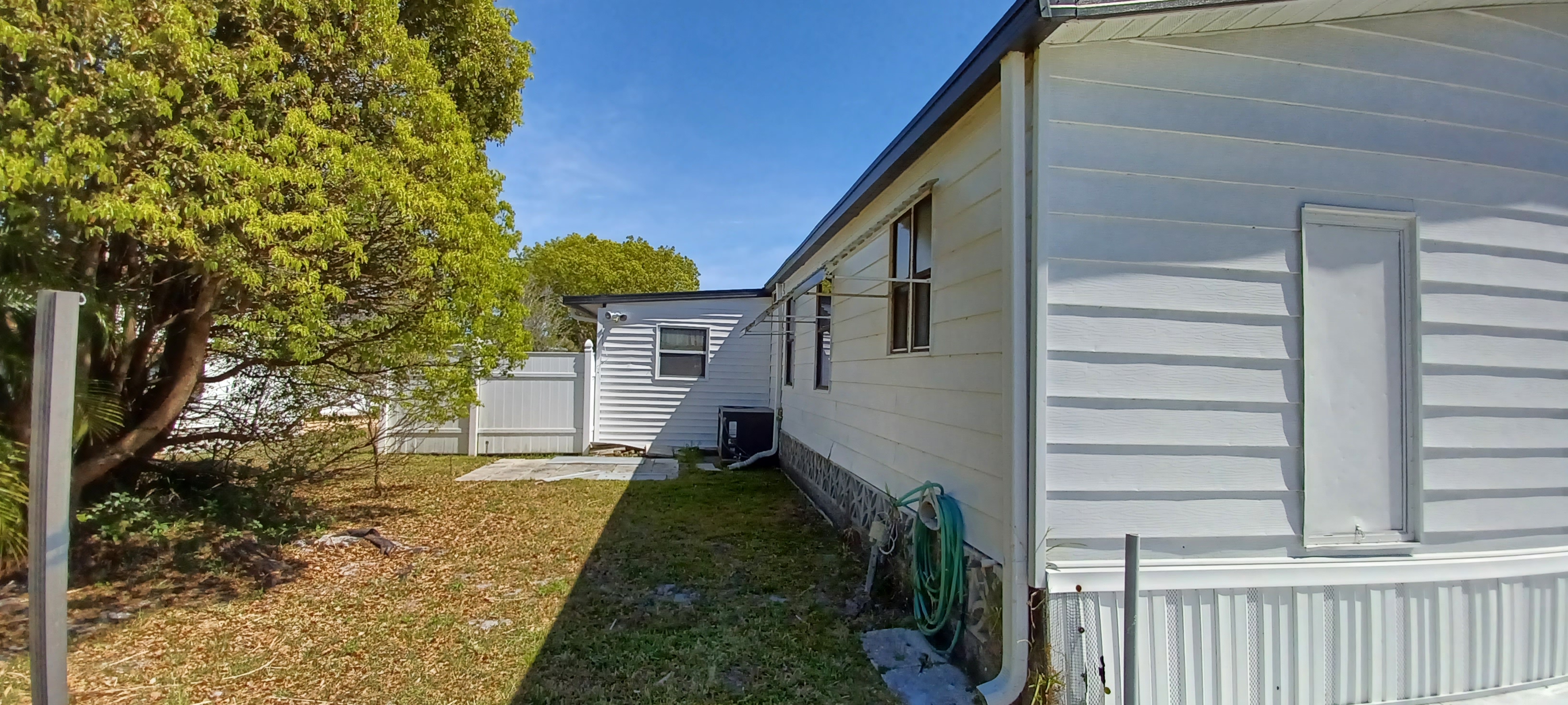 1752 Kingsmill Drive, Lot 947, Orlando, Florida 32826, 2 Bedrooms Bedrooms, ,2 BathroomsBathrooms,55-Plus Mobile Home,For Sale,Kingsmill Drive, Lot 947,3559