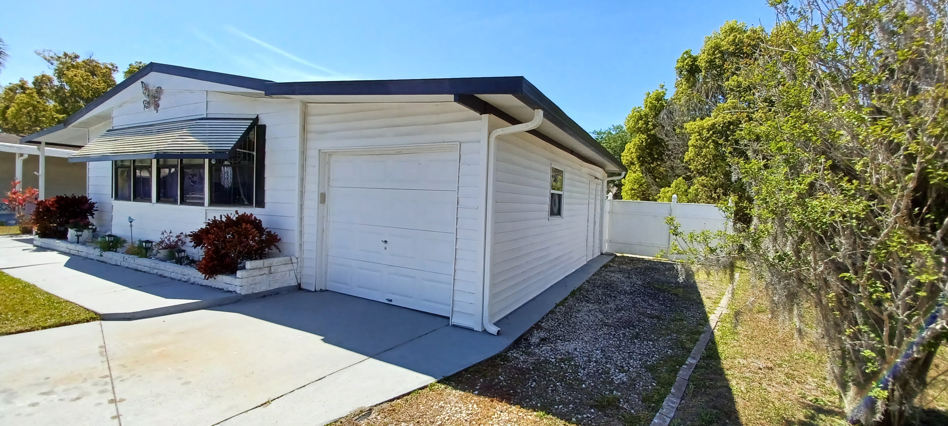1752 Kingsmill Drive, Lot 947, Orlando, Florida 32826, 2 Bedrooms Bedrooms, ,2 BathroomsBathrooms,55-Plus Mobile Home,For Sale,Kingsmill Drive, Lot 947,3559