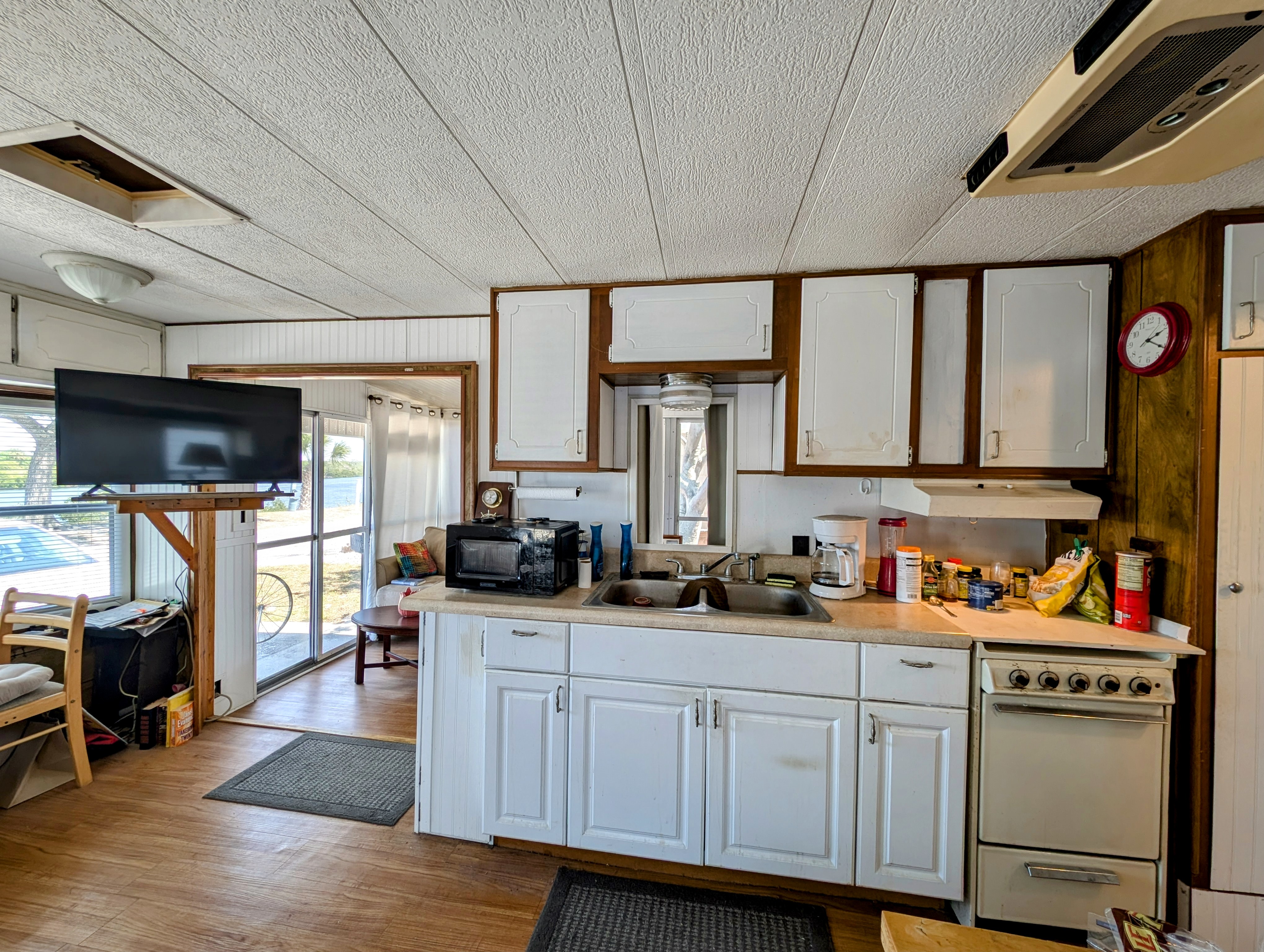 2206 Chaney Drive, Lot 353, Ruskin, Florida 33570, 1 Bedroom Bedrooms, ,1 BathroomBathrooms,55-Plus Mobile Home,For Sale,Chaney Drive, Lot 353,3567